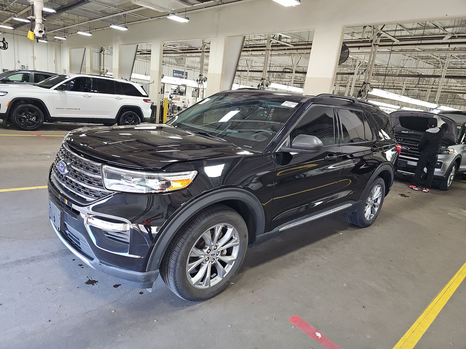 2023 Ford Explorer XLT AWD