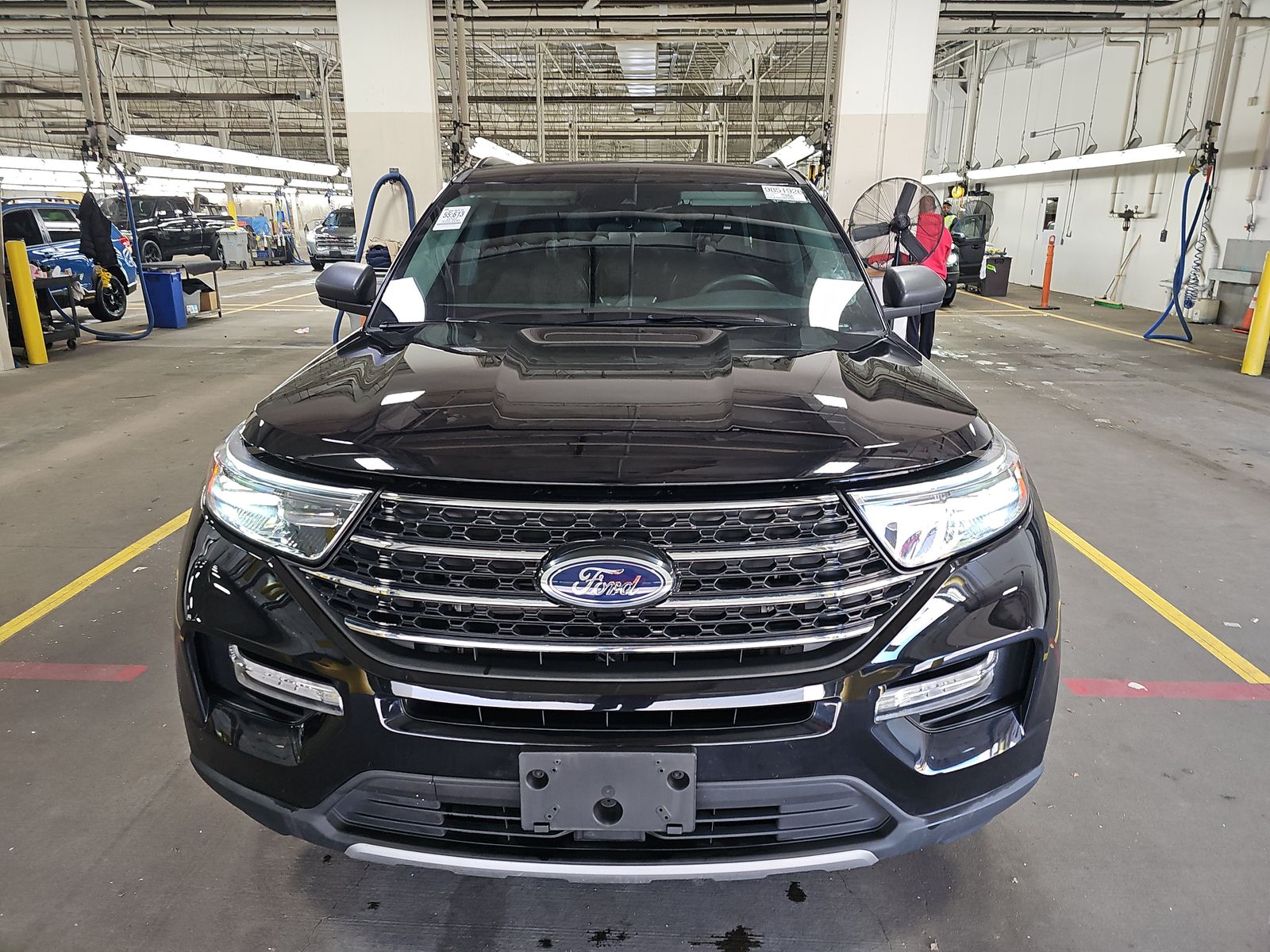 2023 Ford Explorer XLT AWD