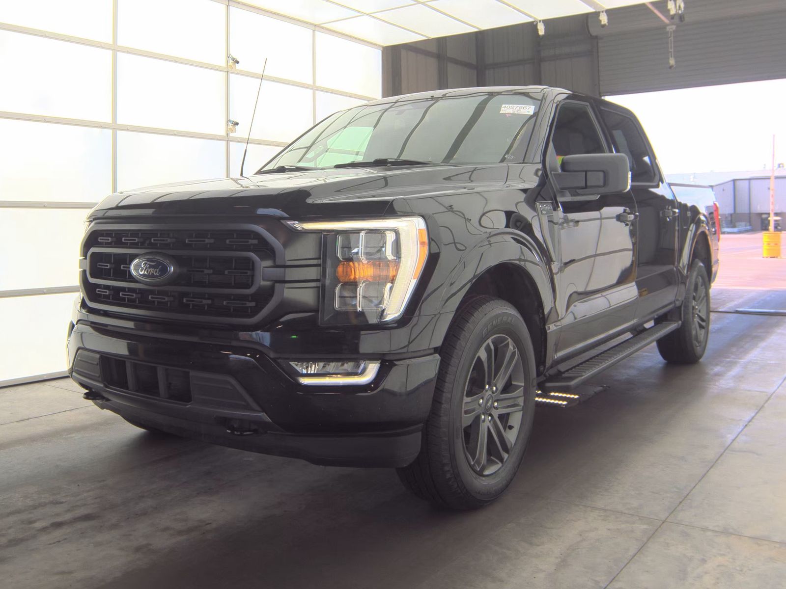 2023 Ford F-150 XLT AWD