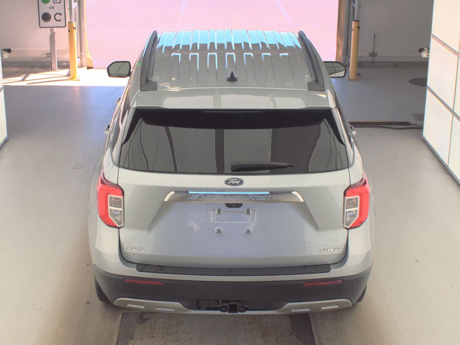 FORD EXPLORER - 7