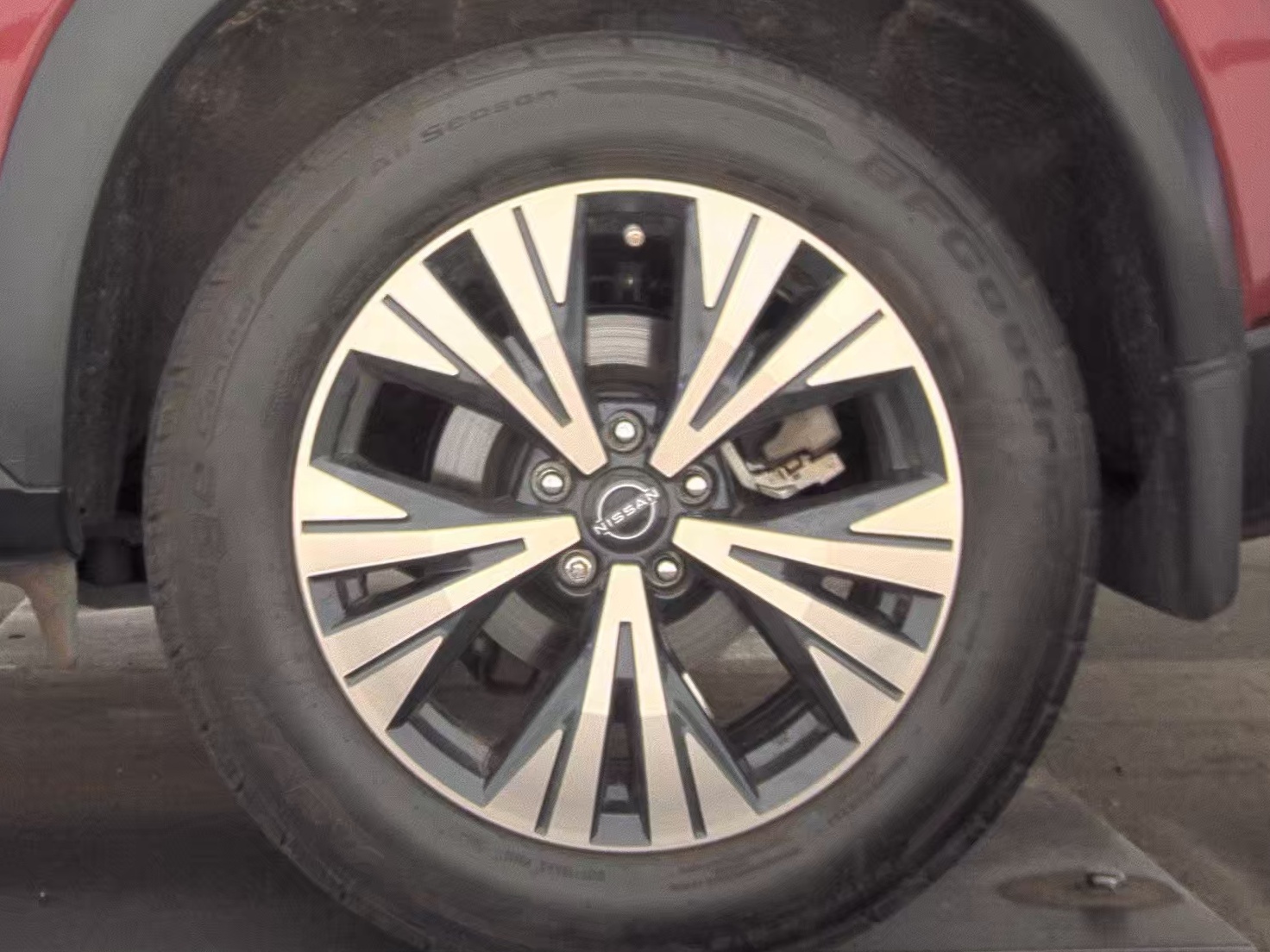 2023 Nissan Rogue SV FWD