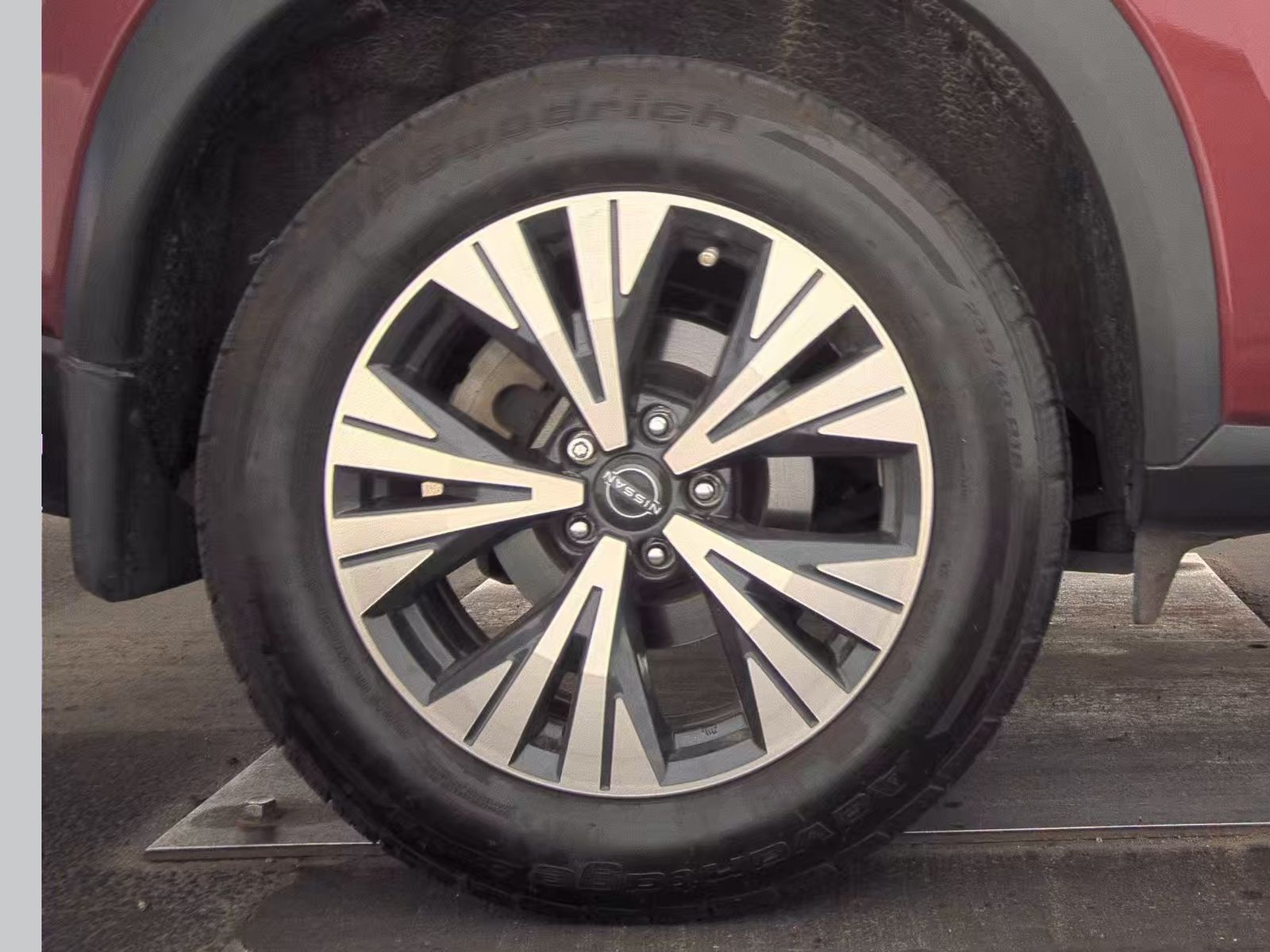 2023 Nissan Rogue SV FWD