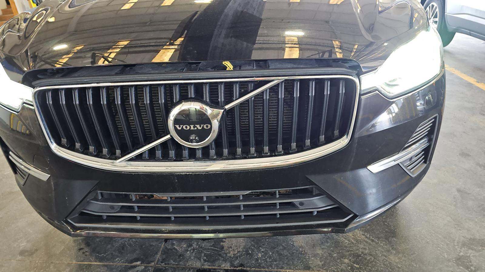 2022 Volvo XC60 B5 Momentum AWD