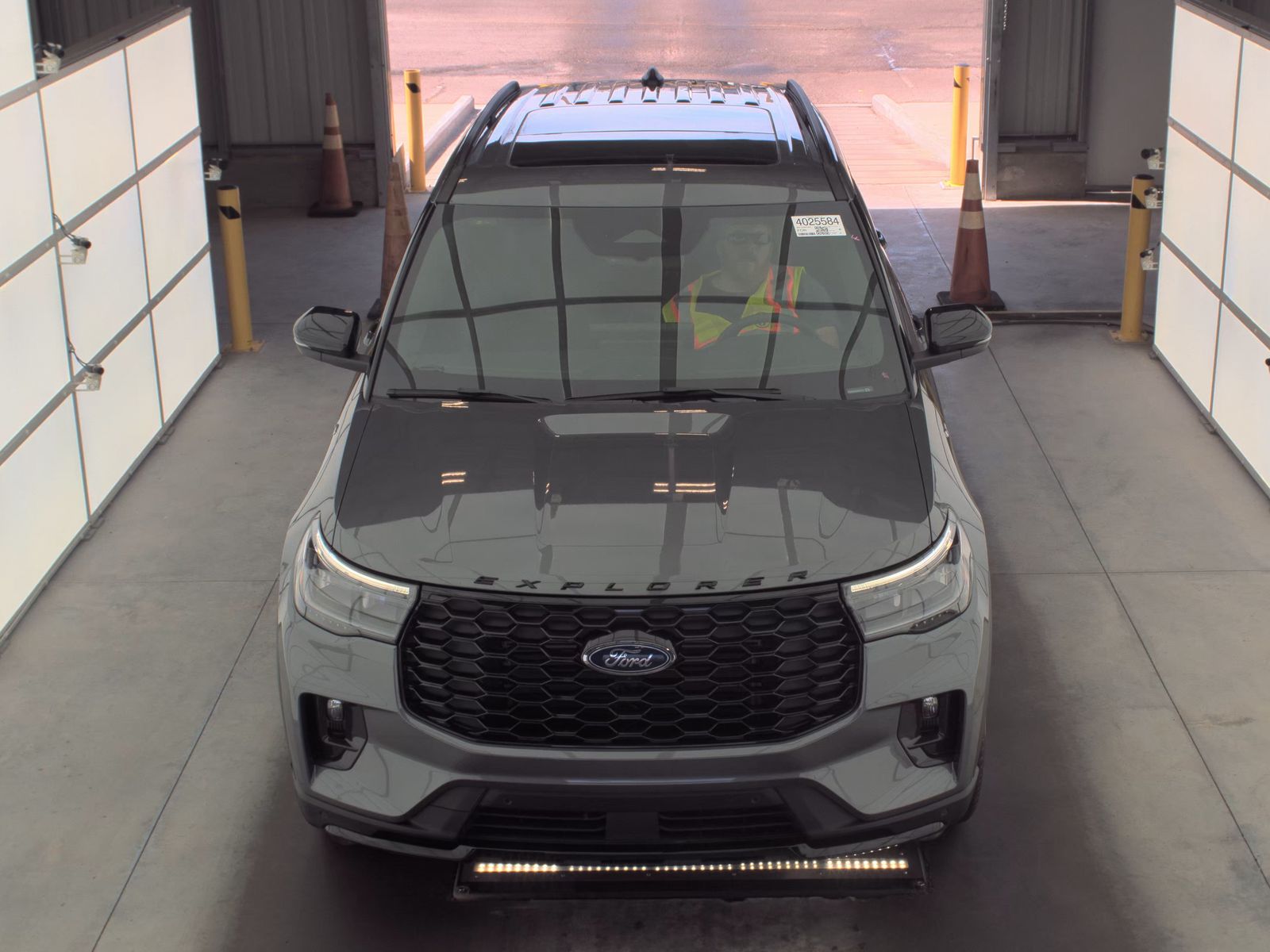 2025 Ford Explorer ST-Line AWD