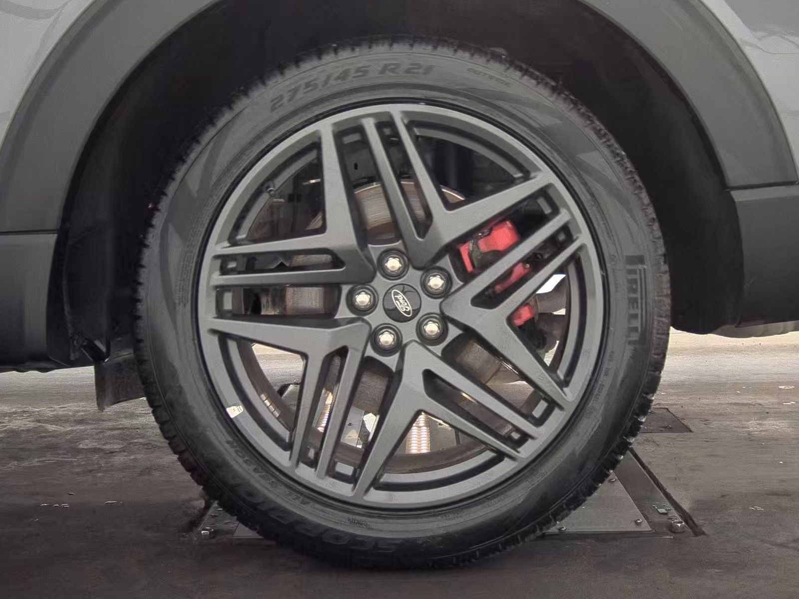 2025 Ford Explorer ST-Line AWD