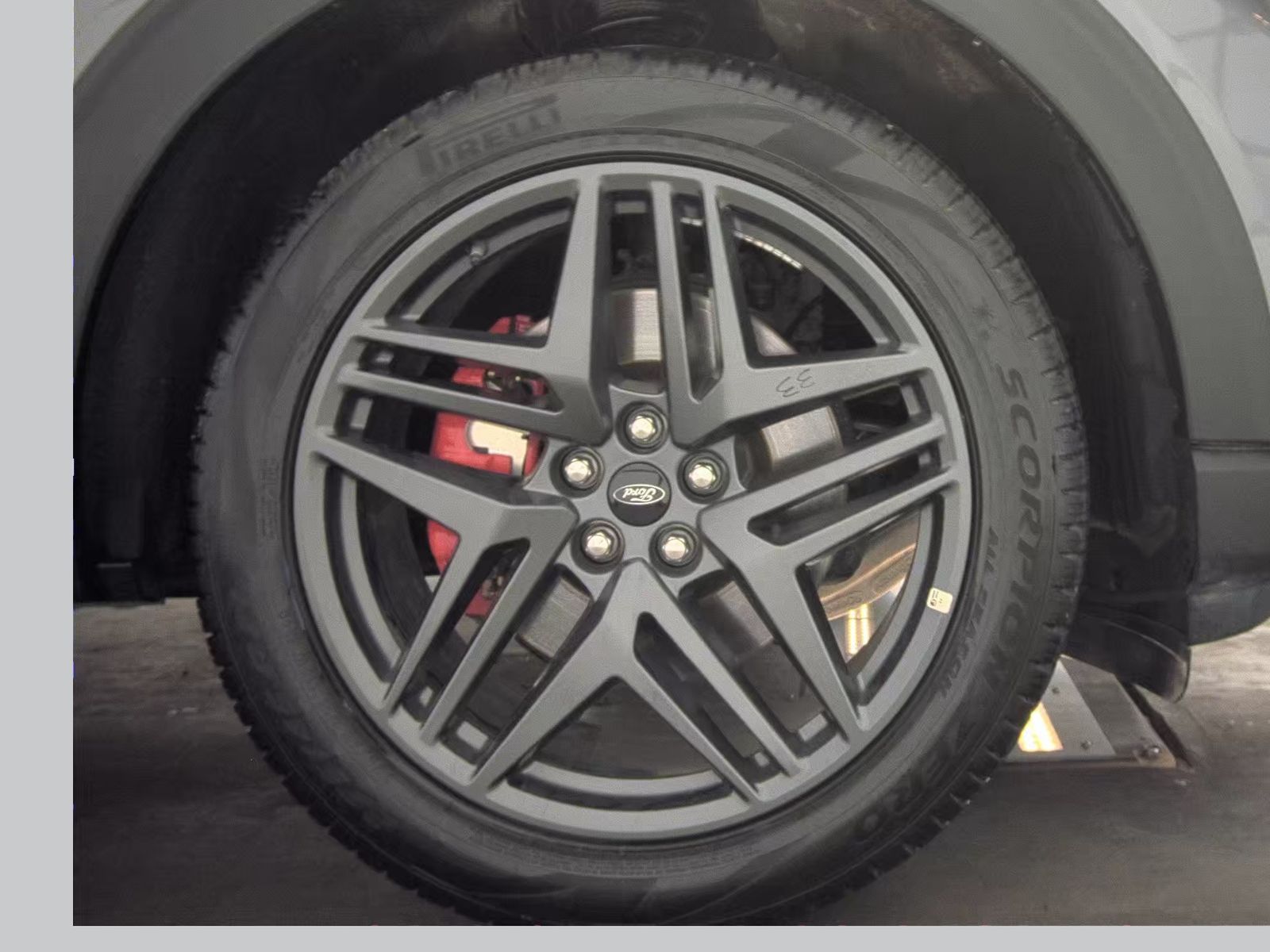 2025 Ford Explorer ST-Line AWD