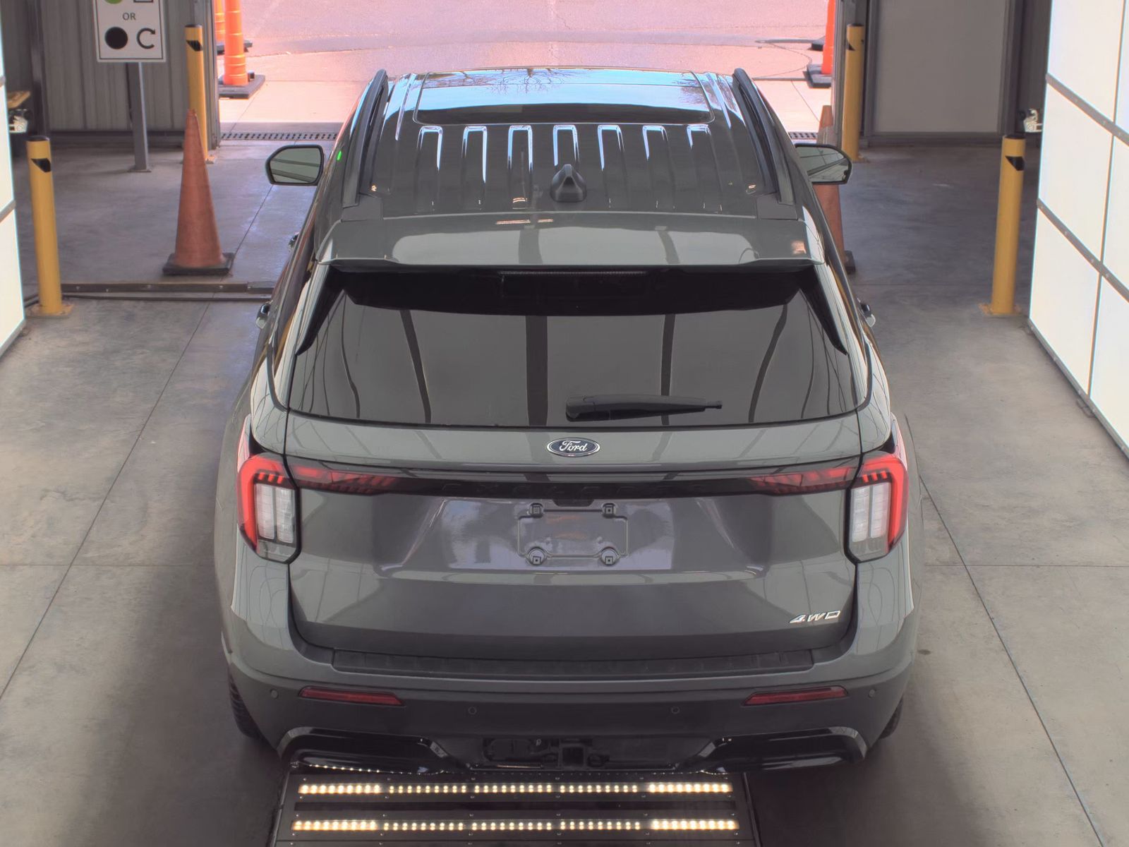 2025 Ford Explorer ST-Line AWD