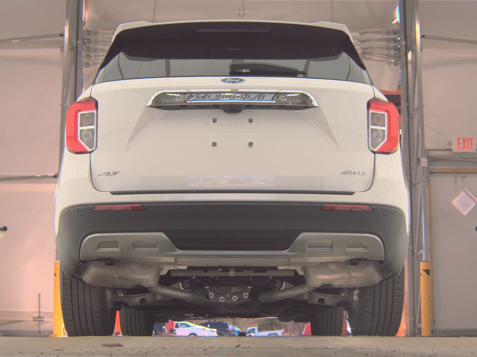 FORD EXPLORER - 8