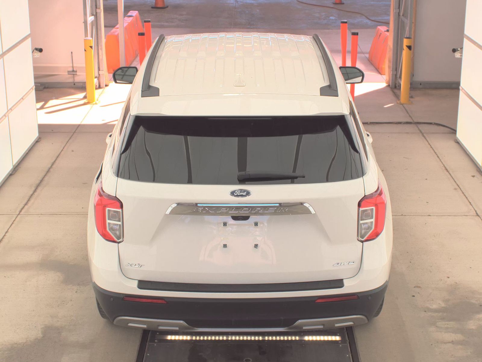FORD EXPLORER - 7