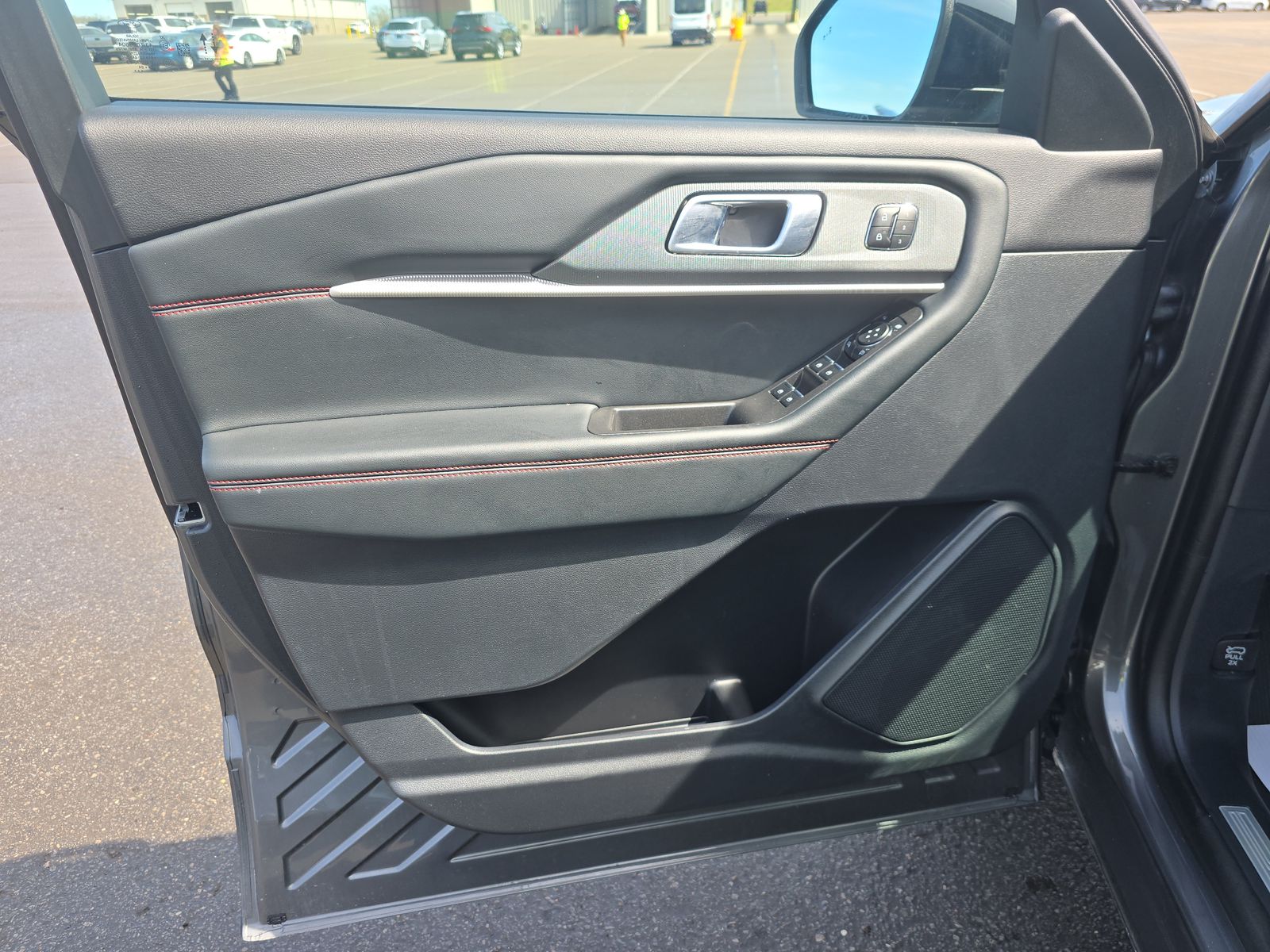 2025 Ford Explorer ST-Line AWD