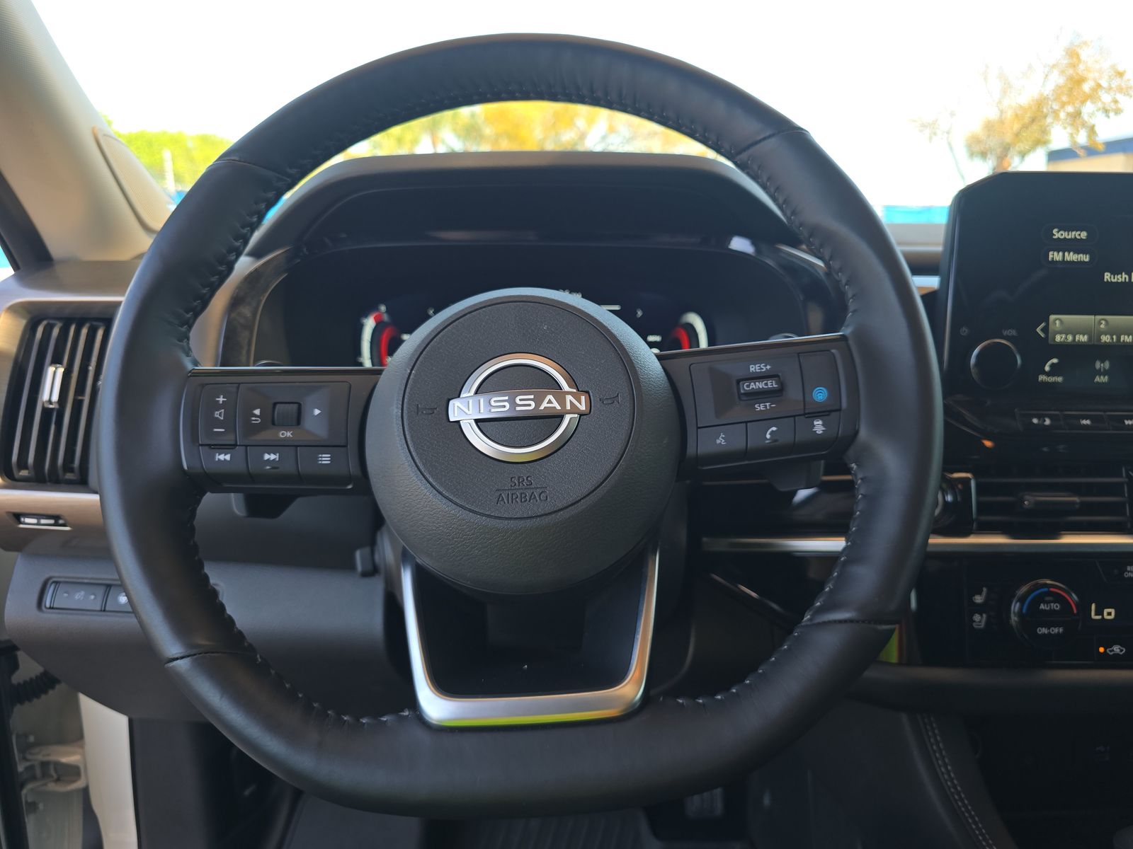 2024 Nissan Pathfinder Platinum AWD