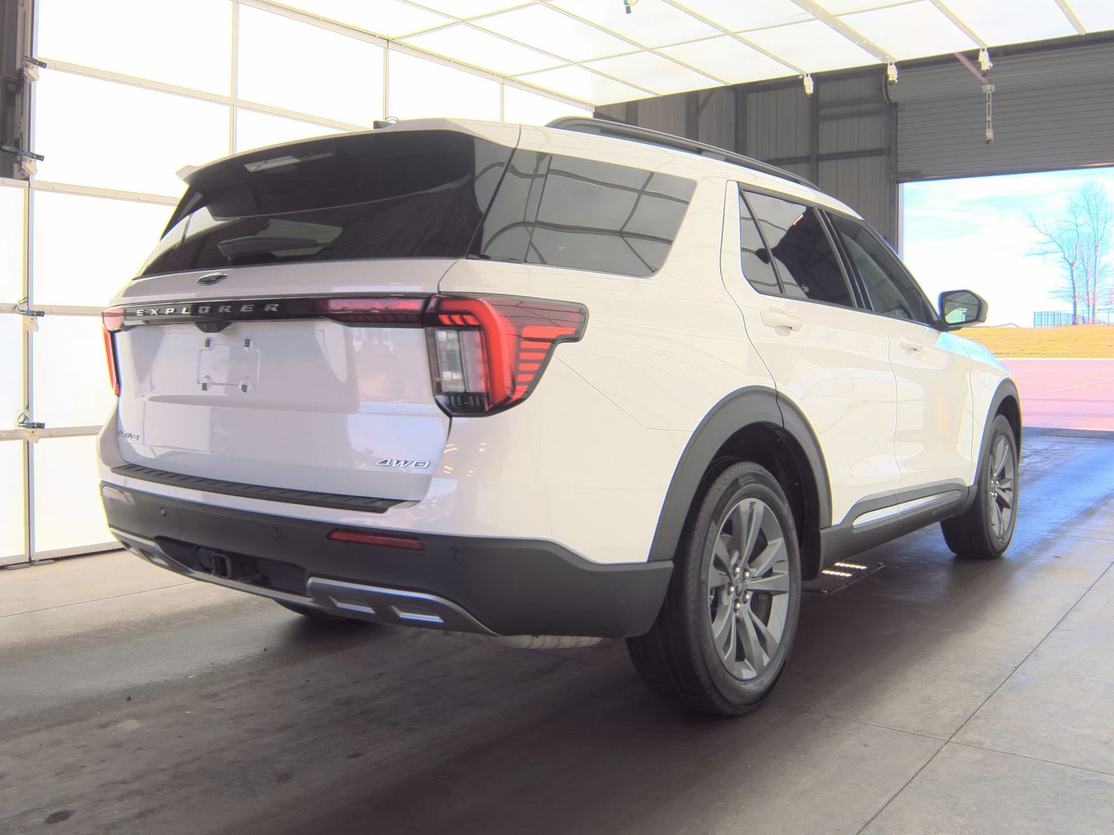 2025 Ford Explorer Active AWD