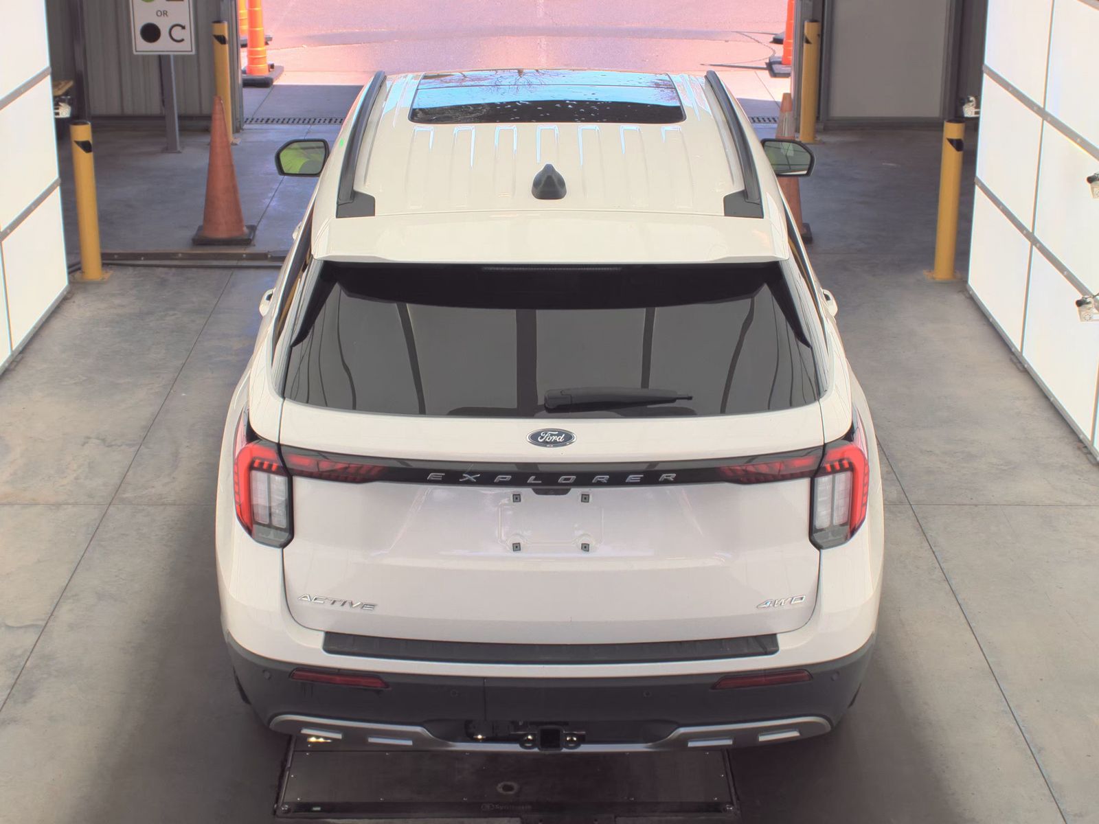 2025 Ford Explorer Active AWD