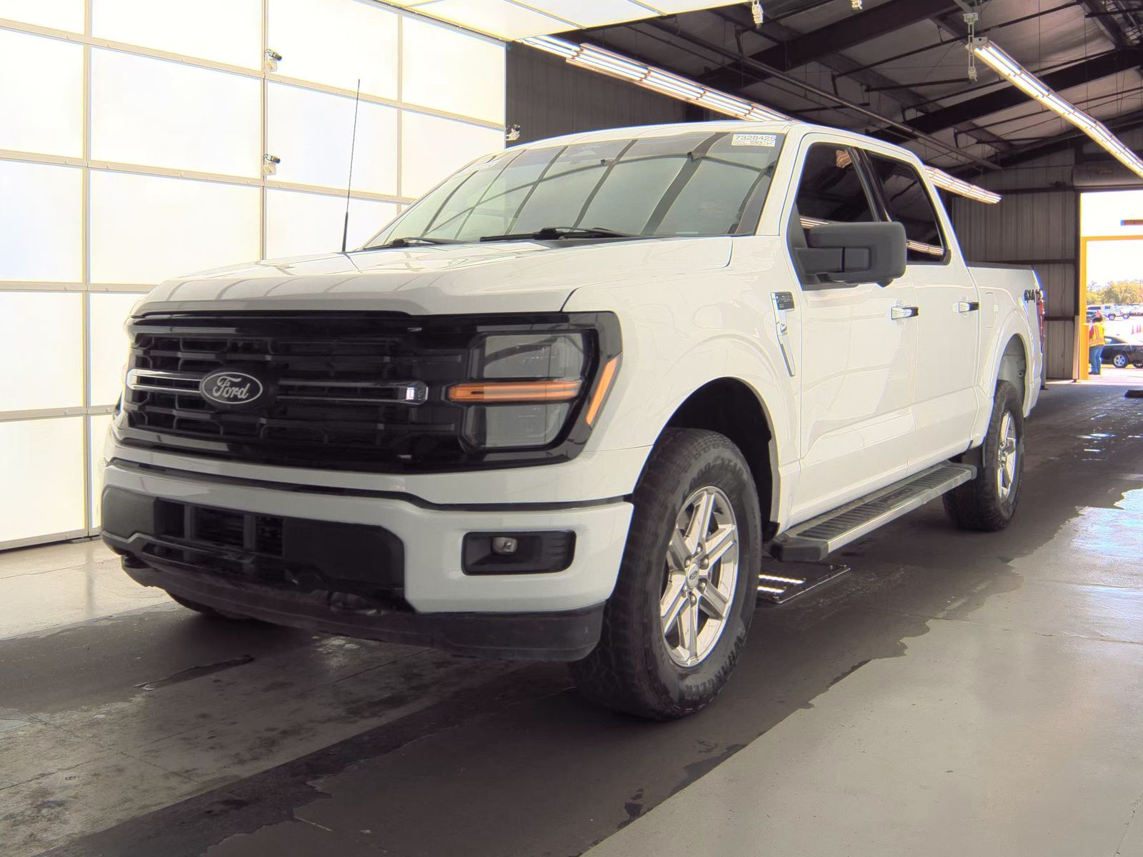 2024 Ford F-150 XLT AWD