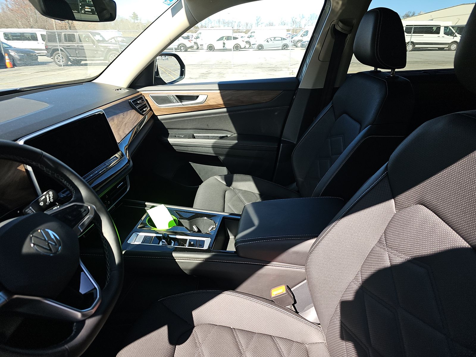 2025 Volkswagen Atlas 2.0T SE AWD