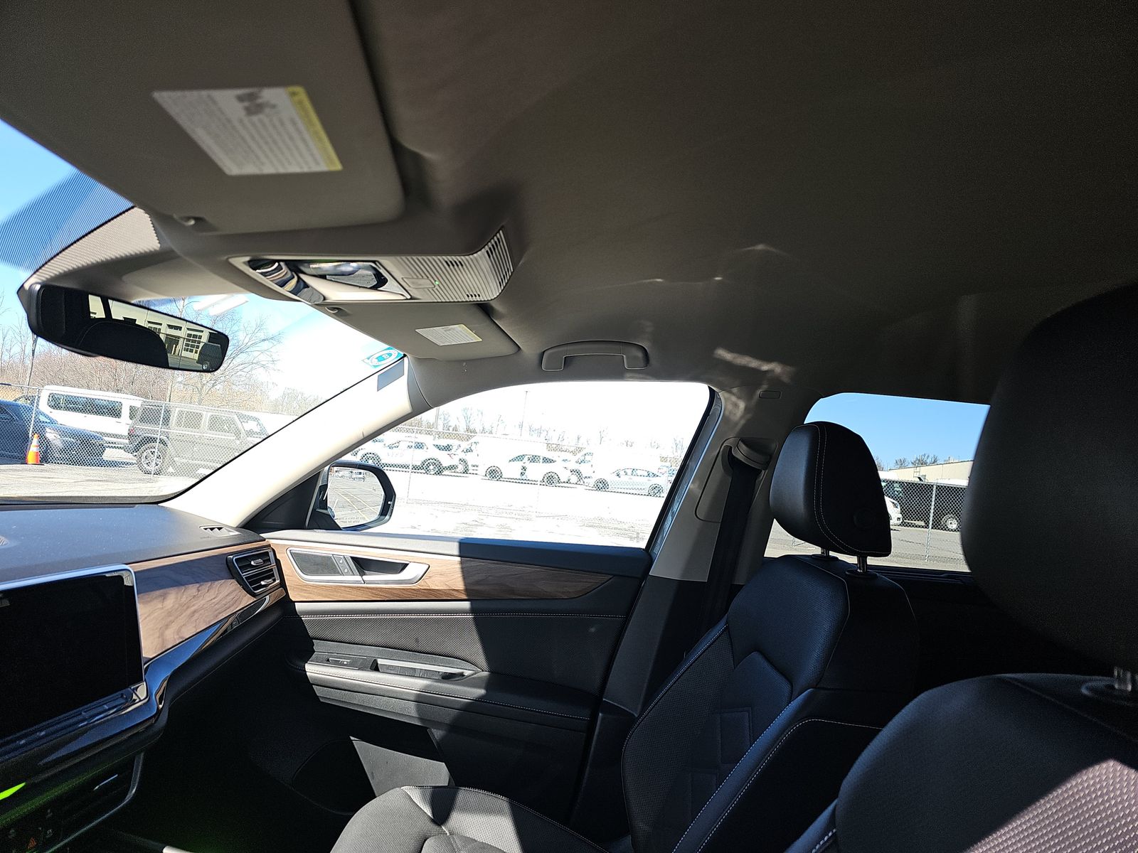 2025 Volkswagen Atlas 2.0T SE AWD