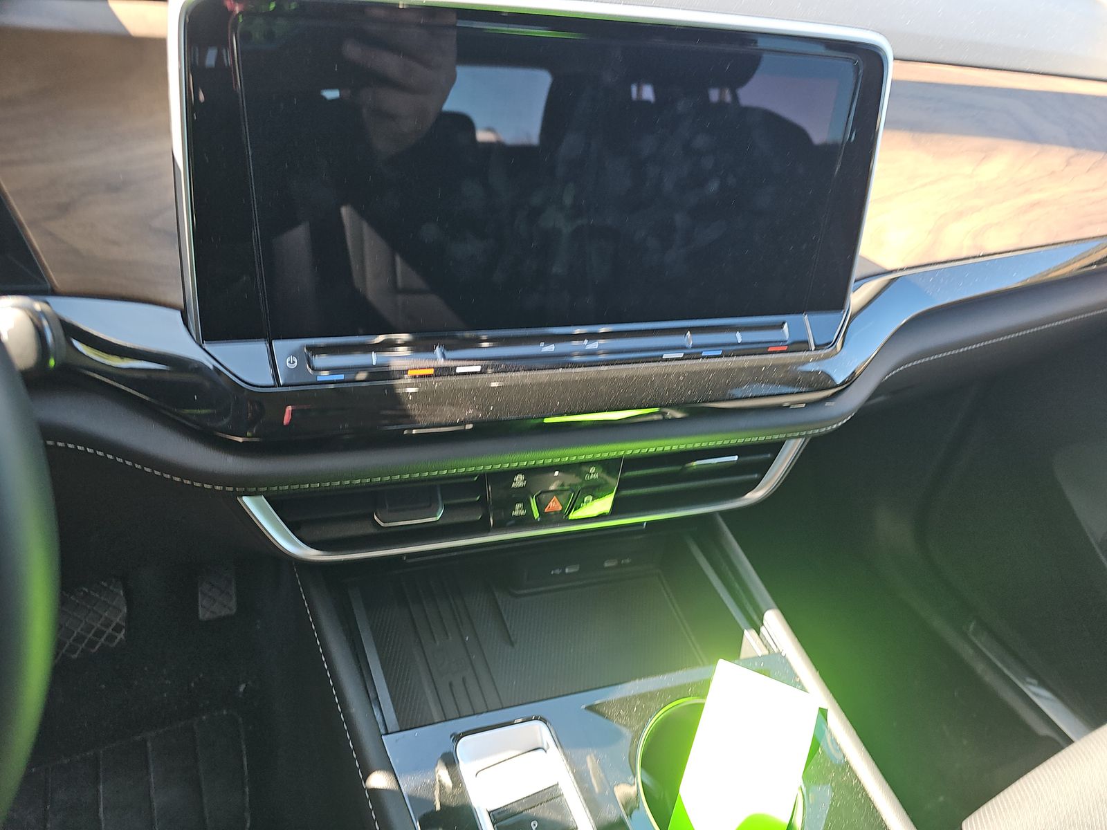 2025 Volkswagen Atlas 2.0T SE AWD