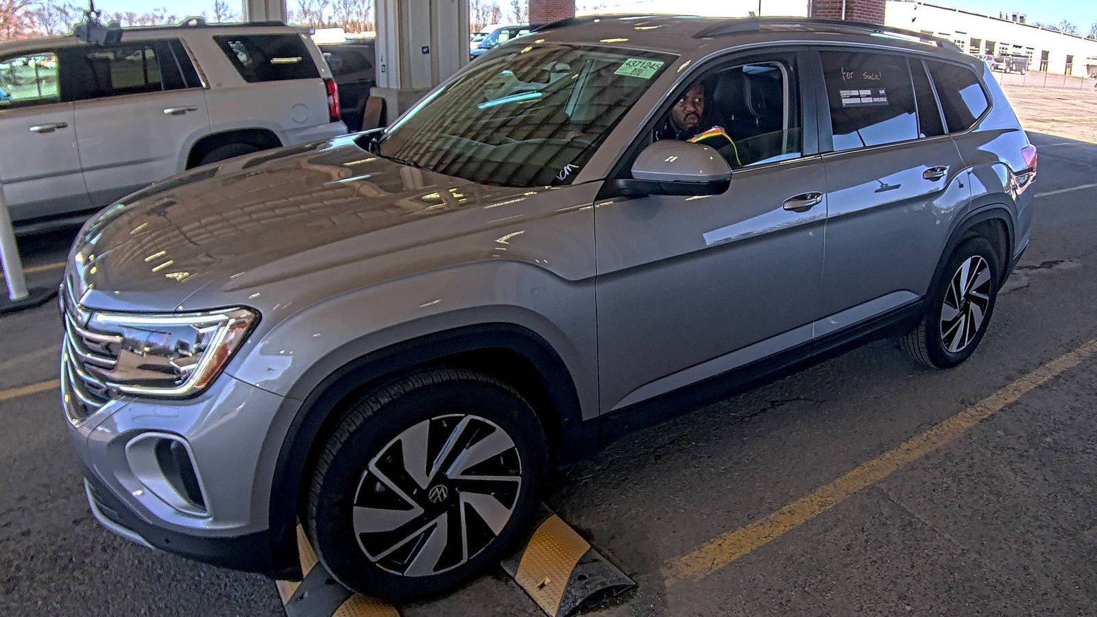 2025 Volkswagen Atlas 2.0T SE AWD