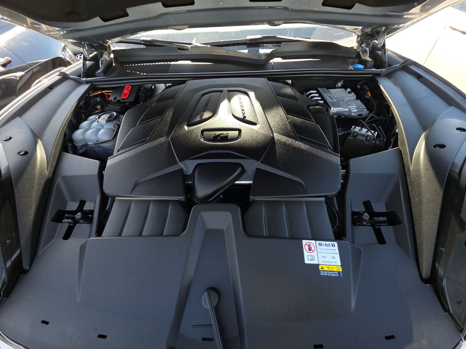 2024 Porsche Cayenne Base AWD