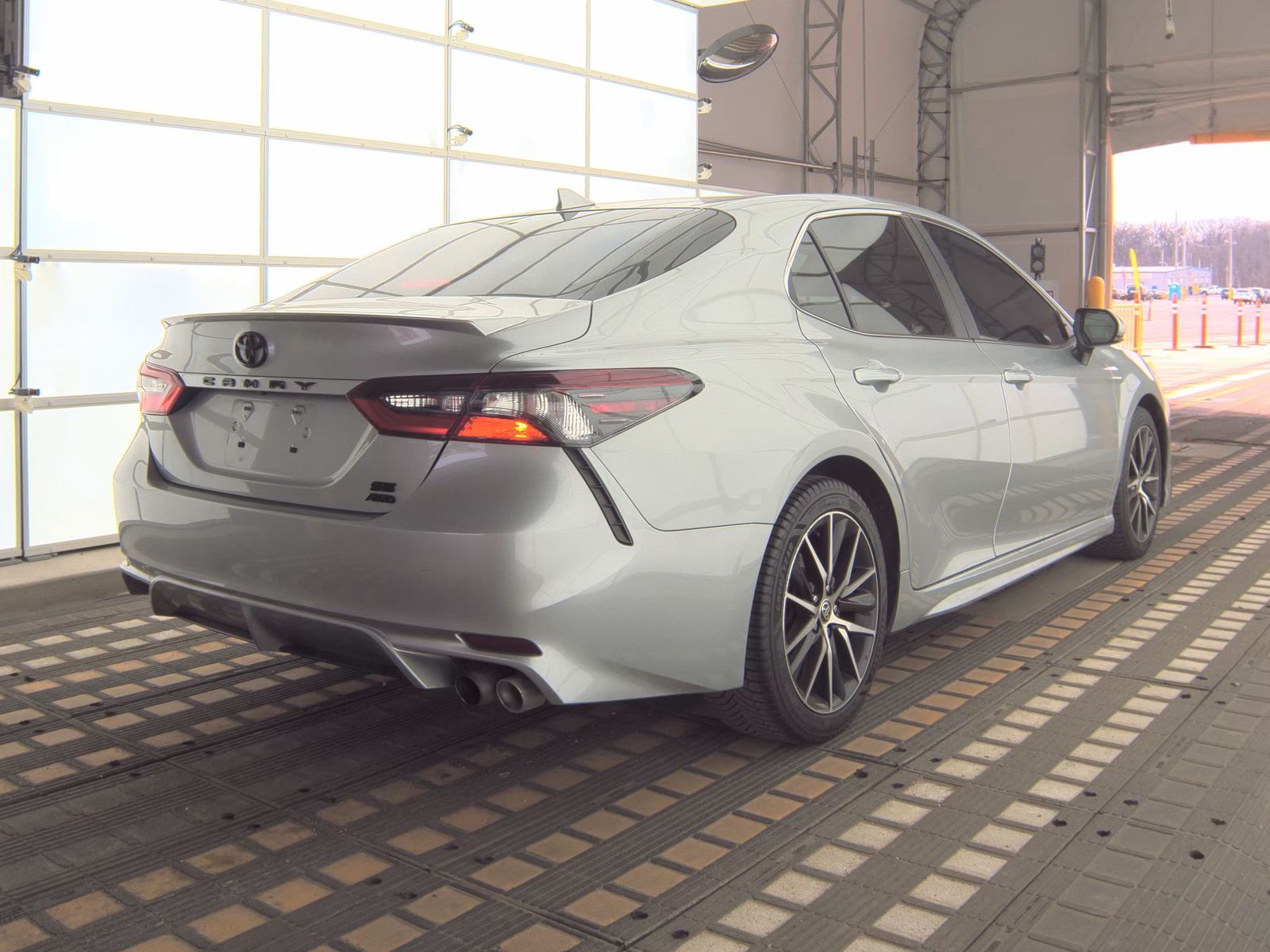 2021 Toyota Camry SE AWD