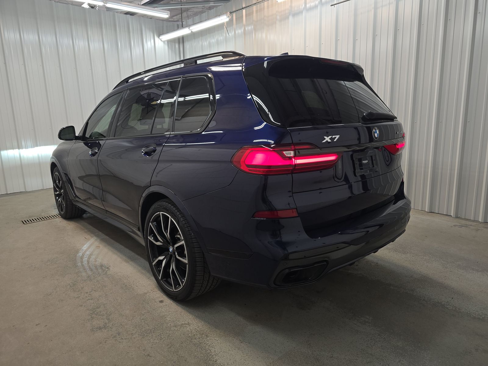 2022 BMW X7 xDrive40i AWD