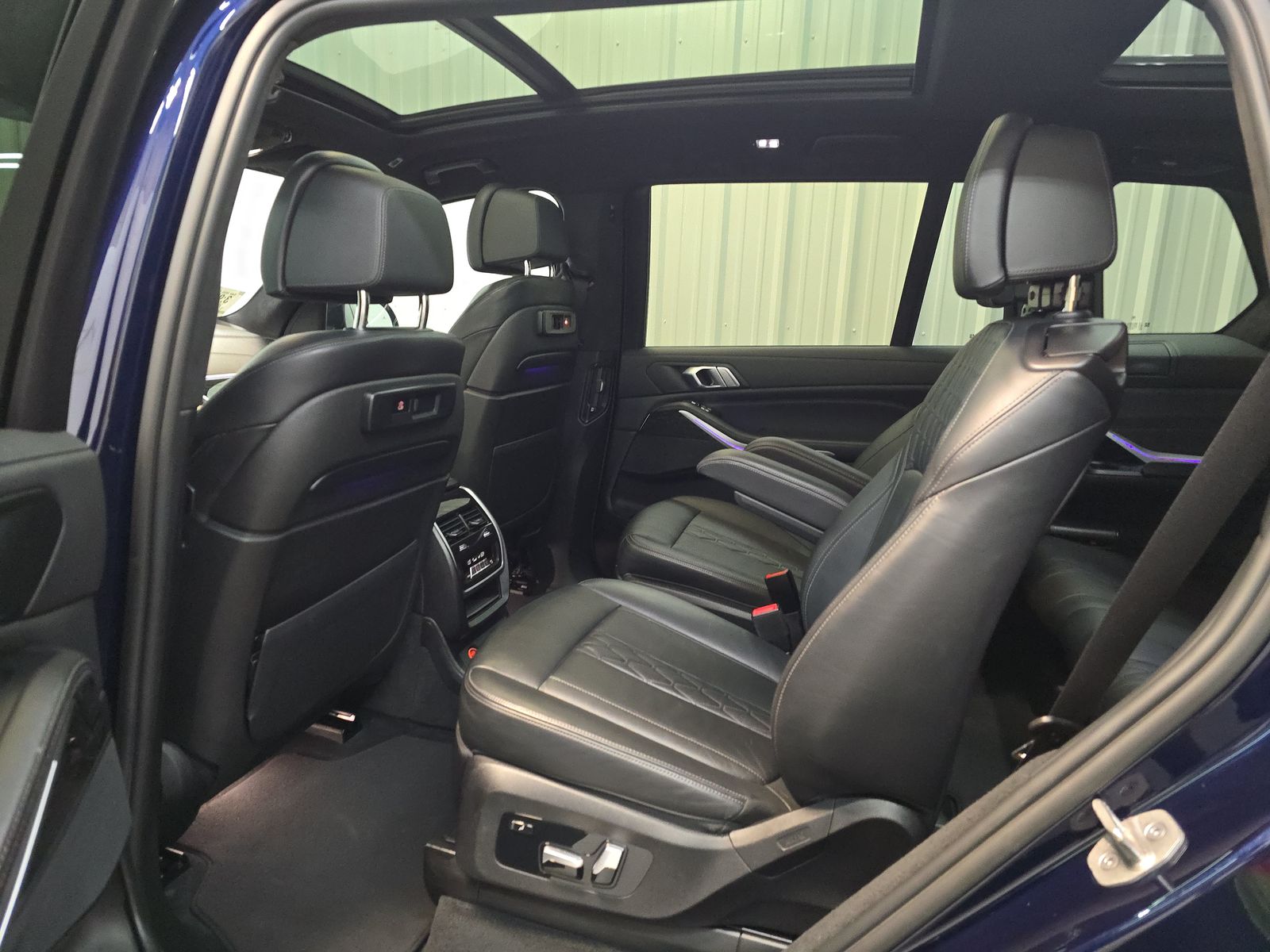 2022 BMW X7 xDrive40i AWD