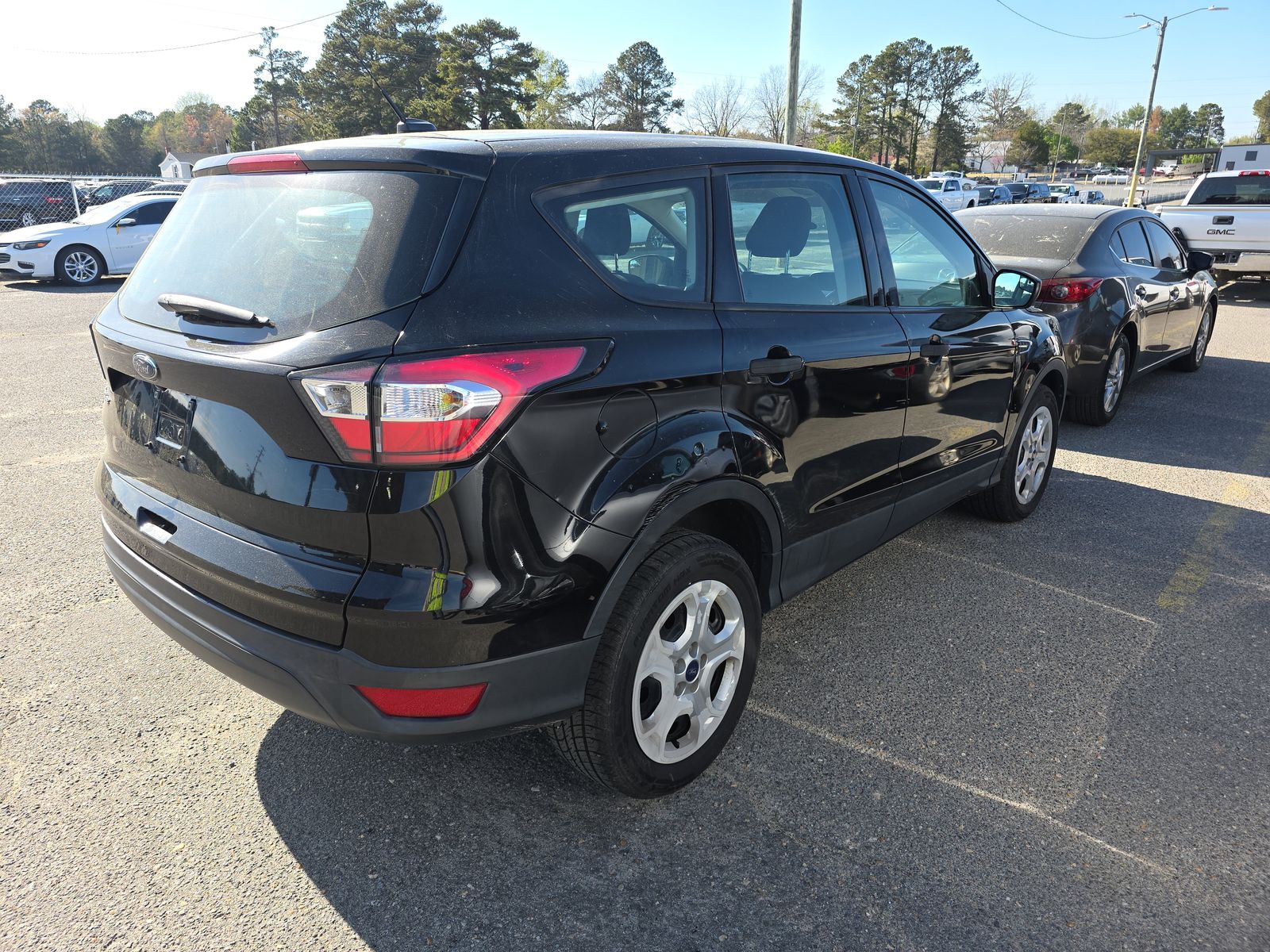 2018 Ford Escape S FWD
