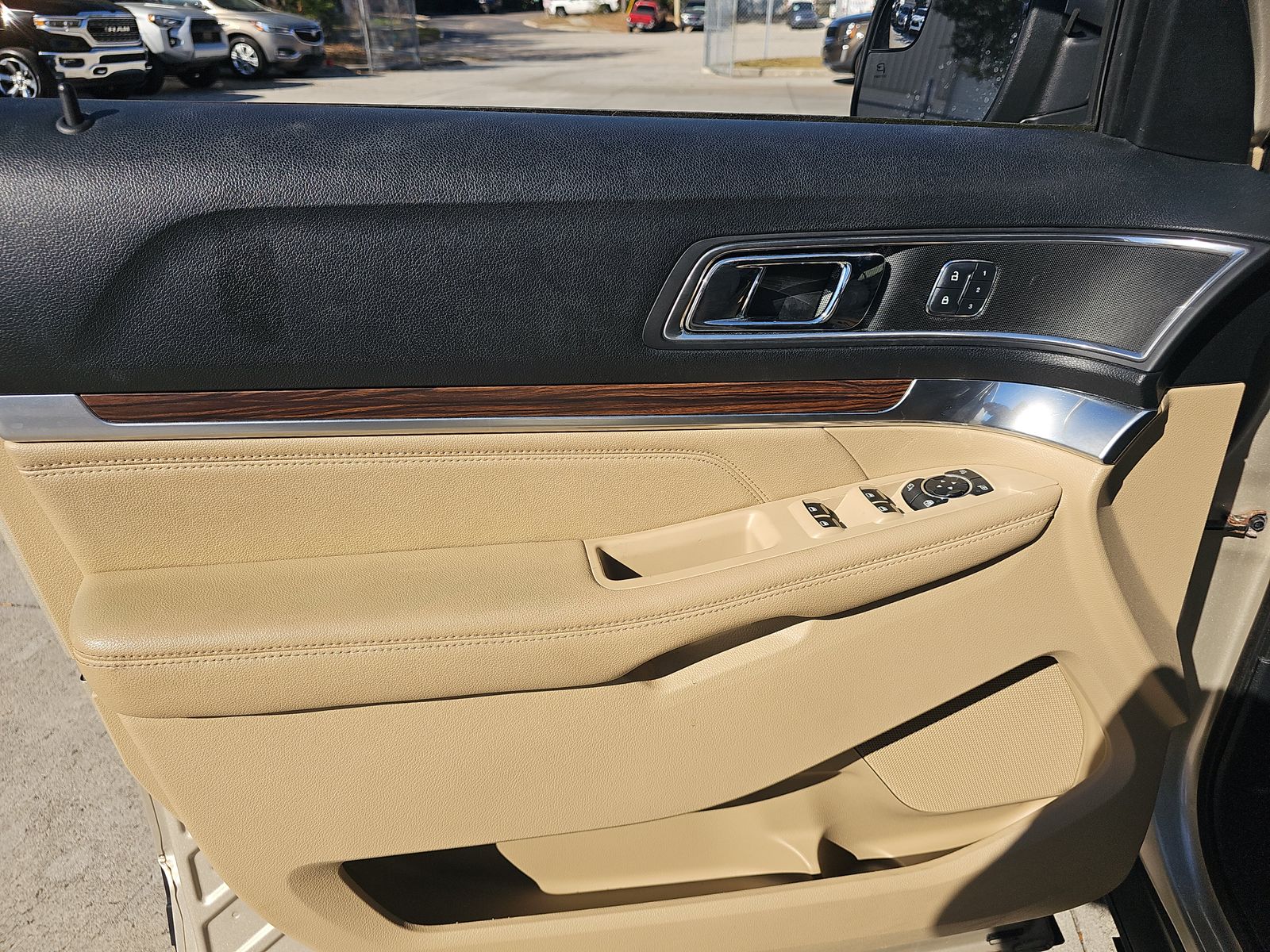 2017 Ford Explorer Limited FWD