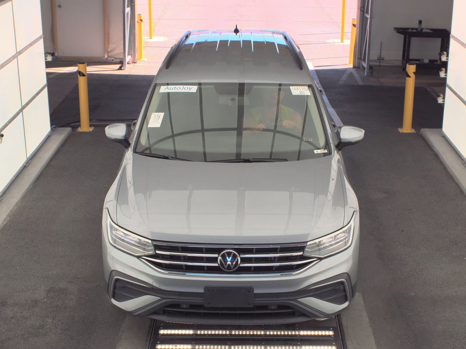2022 Volkswagen Tiguan 2.0T S FWD