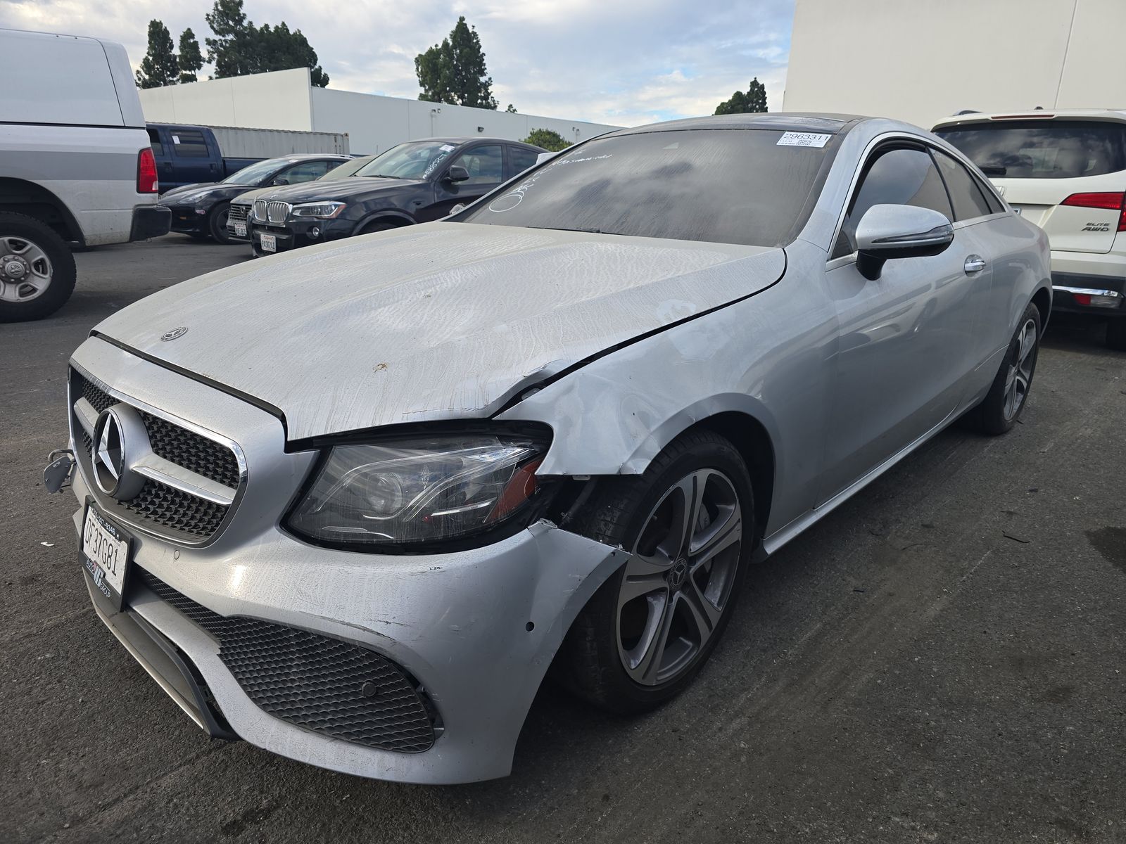 Mercedes-Benz E 400 4MATIC Coupe снимка Mercedes-Benz E 400 4MATIC Coupe