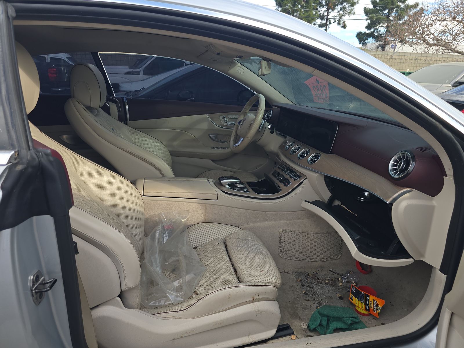Mercedes-Benz E 400 4MATIC Coupe снимка Mercedes-Benz E 400 4MATIC Coupe