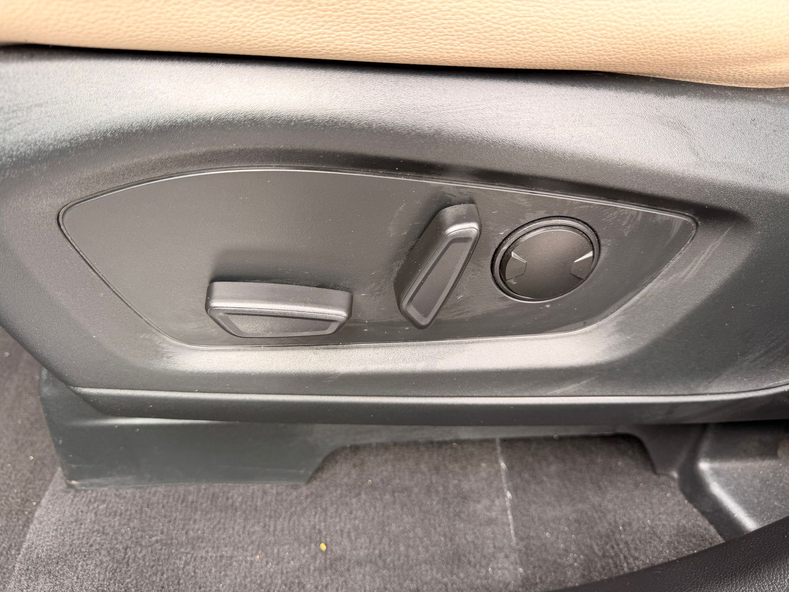 2023 Ford Explorer Limited AWD