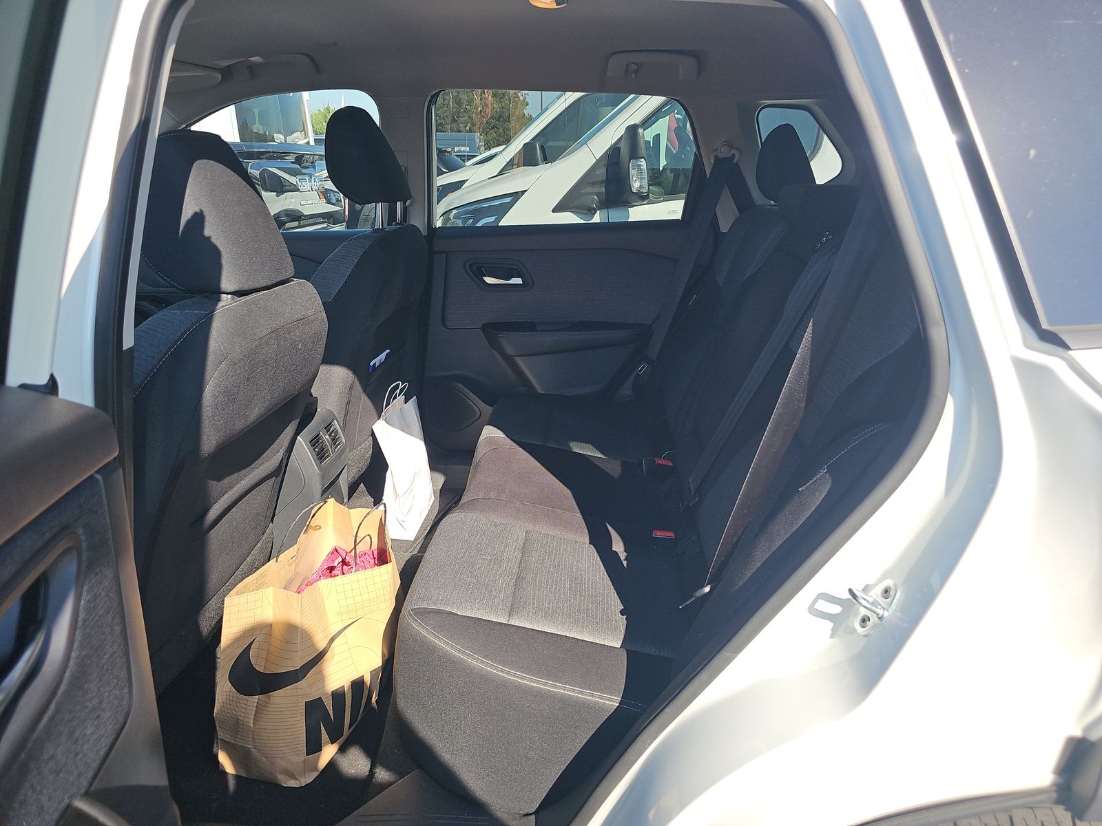 2022 Nissan Rogue SV FWD