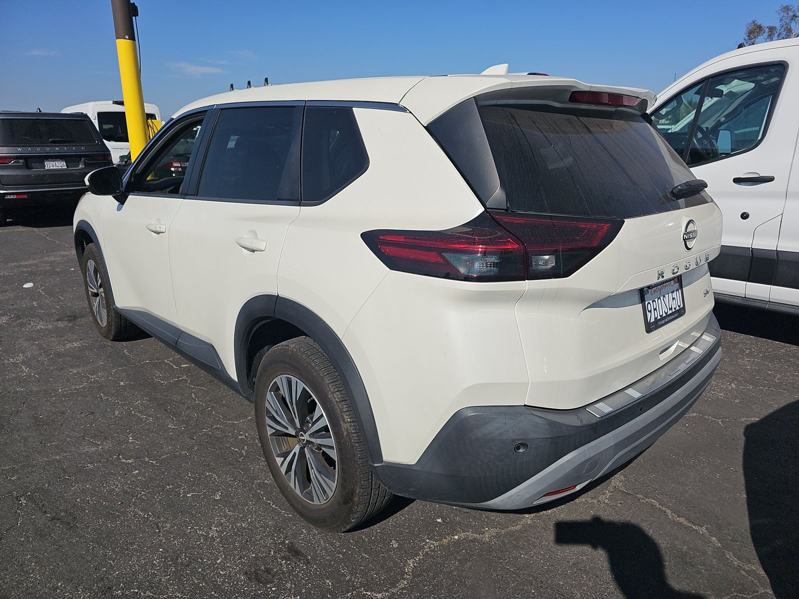 2022 Nissan Rogue SV FWD