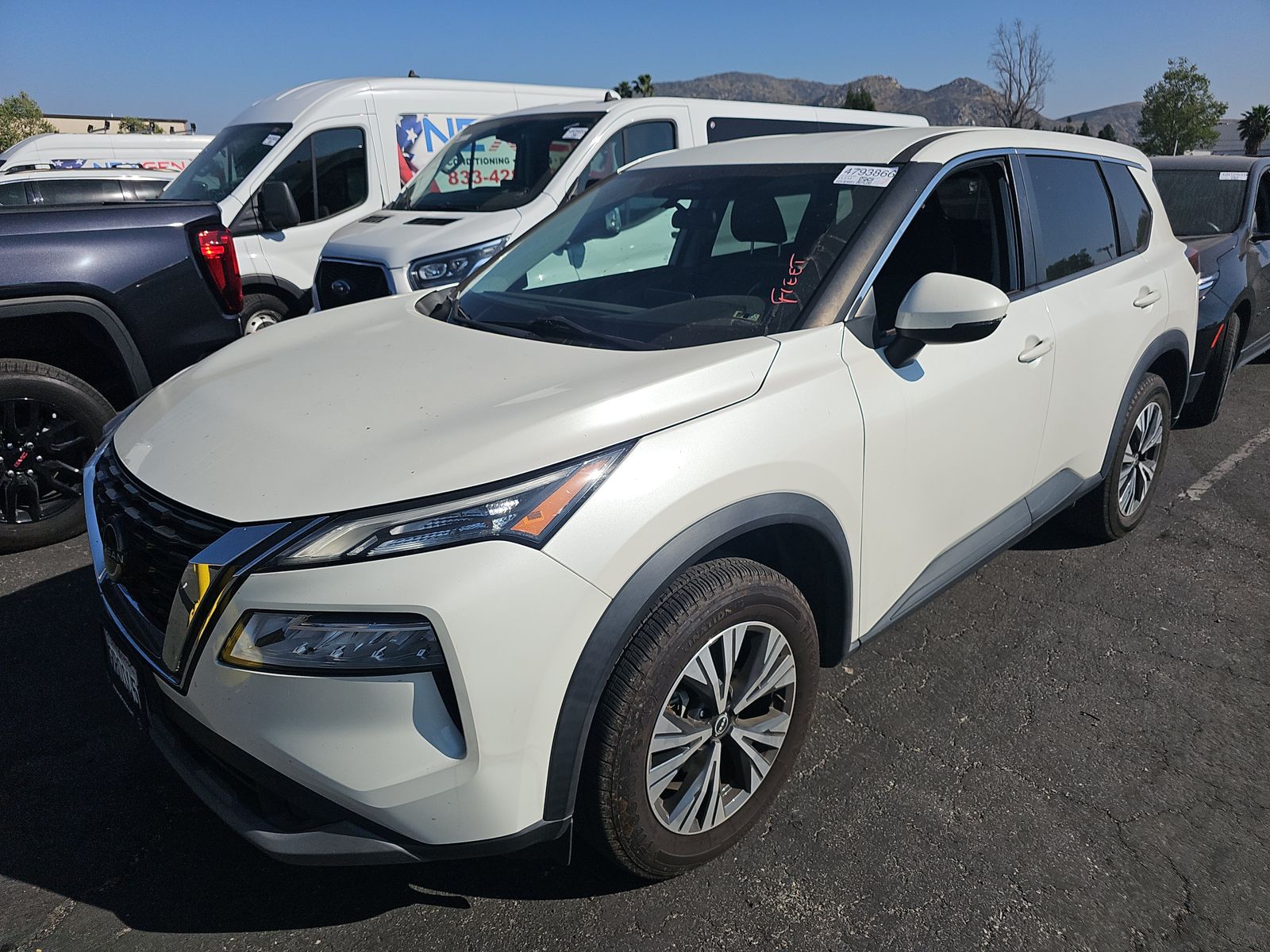 2022 Nissan Rogue SV FWD