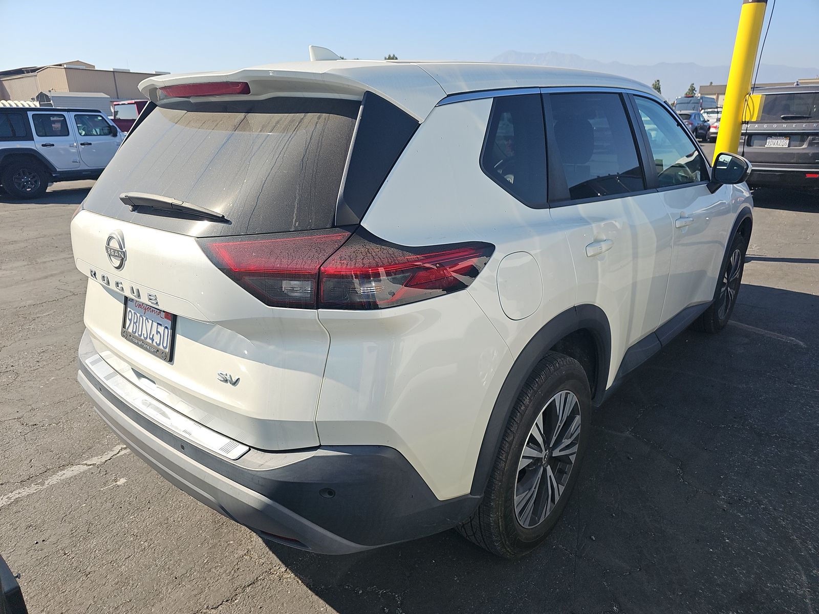 2022 Nissan Rogue SV FWD