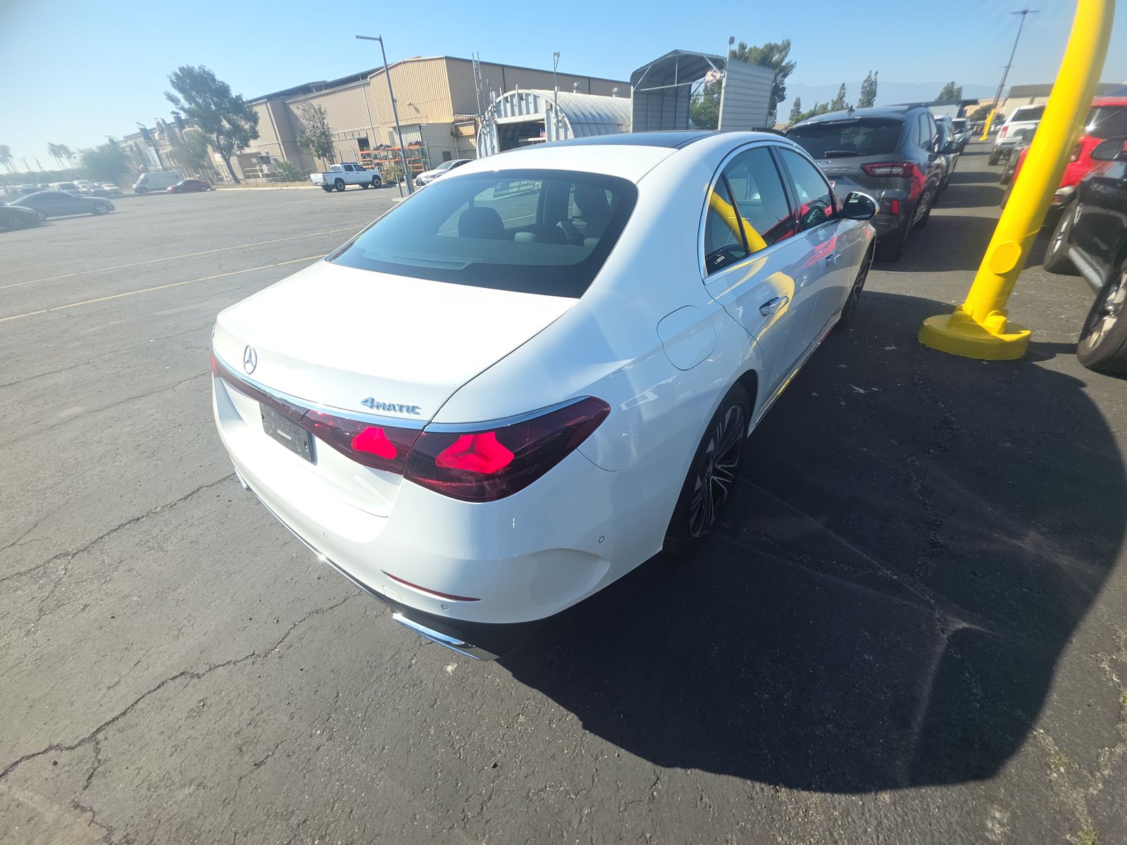 MERCEDES-BENZ E-CLASS - 5