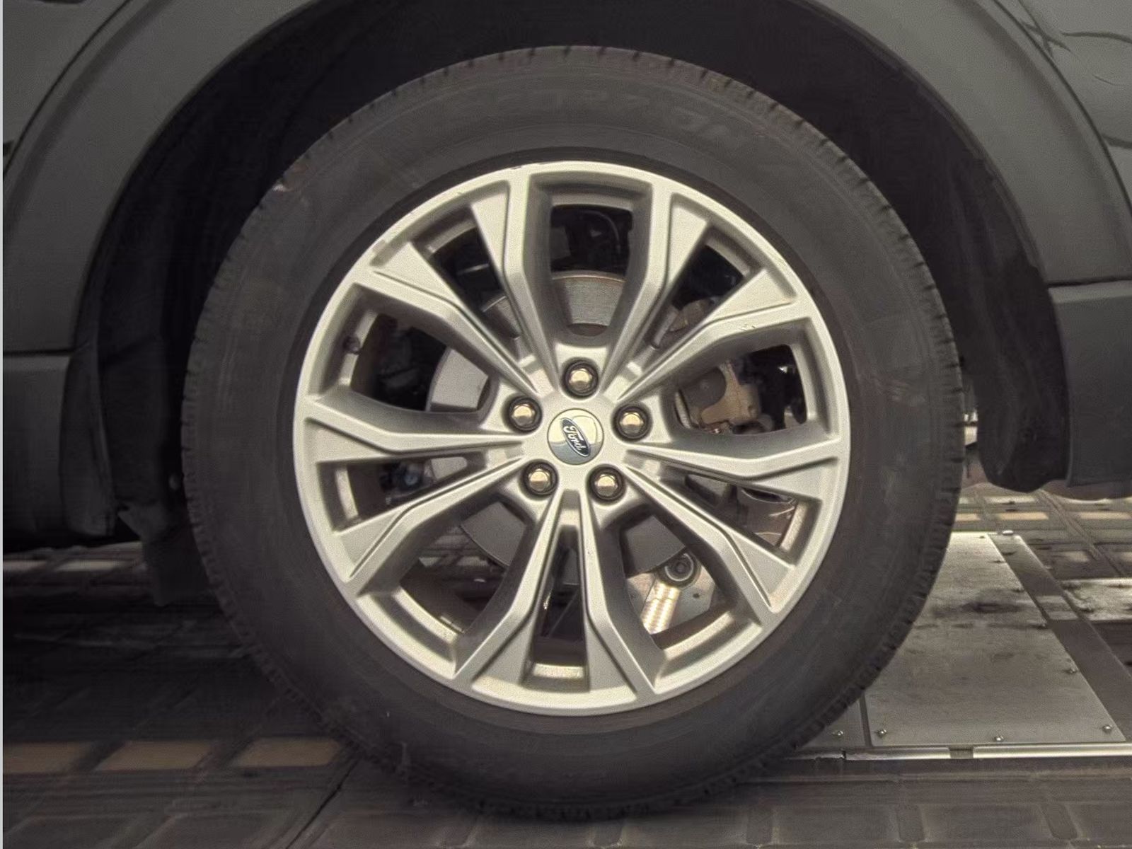 2023 Ford Explorer XLT FWD