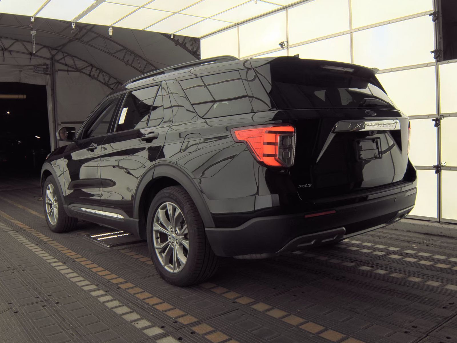 2023 Ford Explorer XLT FWD