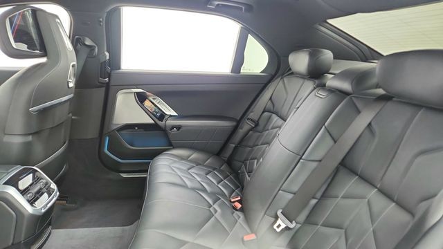 2024 BMW 7 Series 740i xDrive AWD