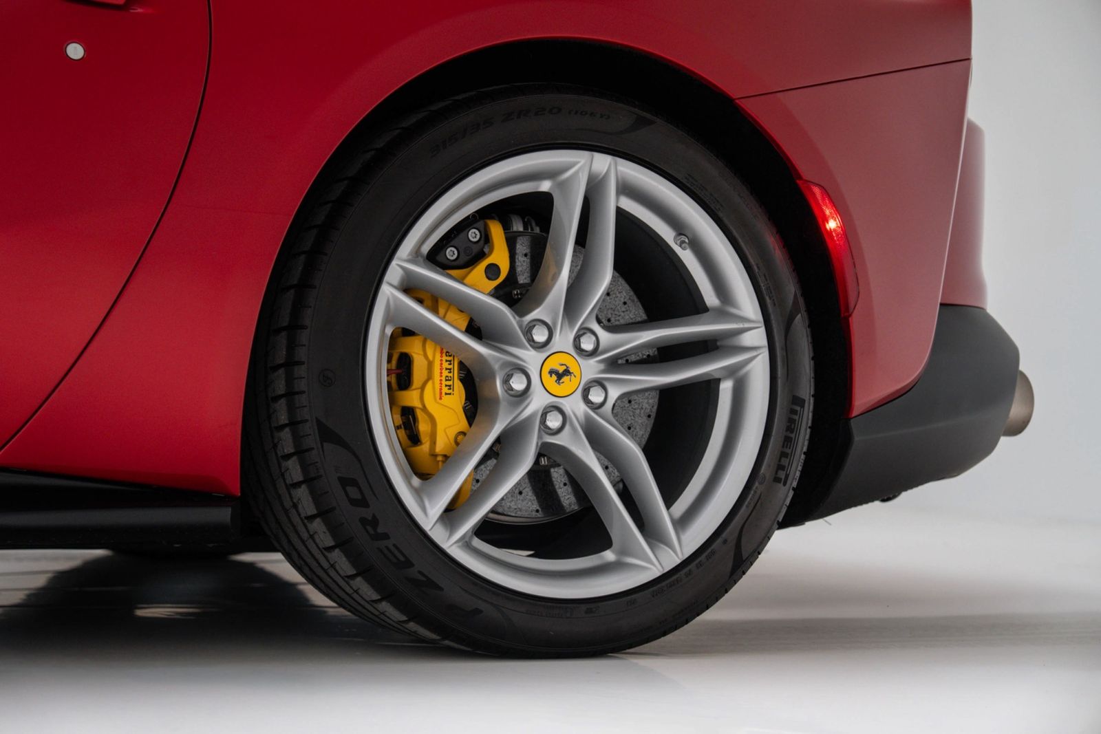 2019 Ferrari 812 Superfast RWD