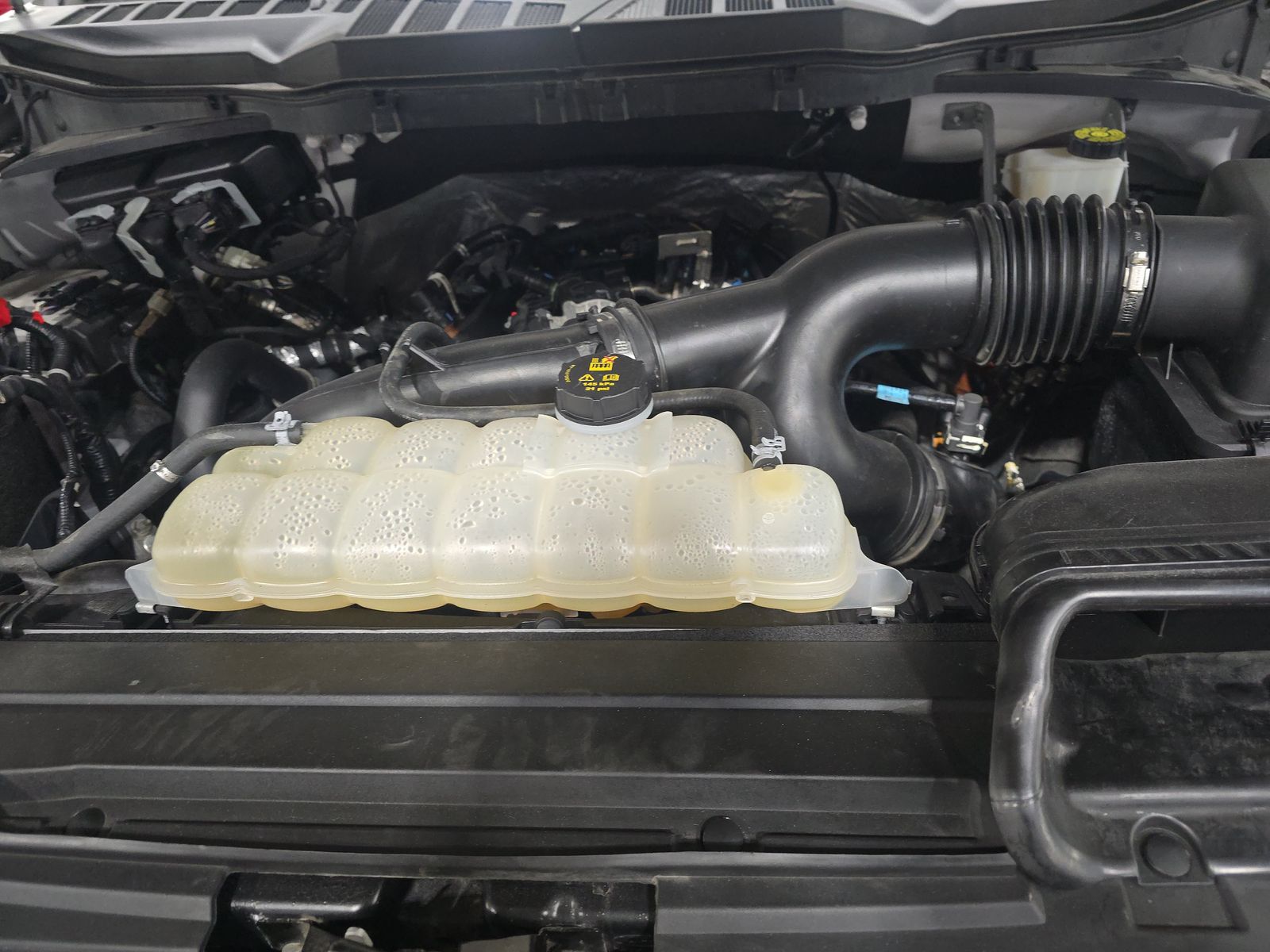 2023 Ford F-150 Lariat AWD