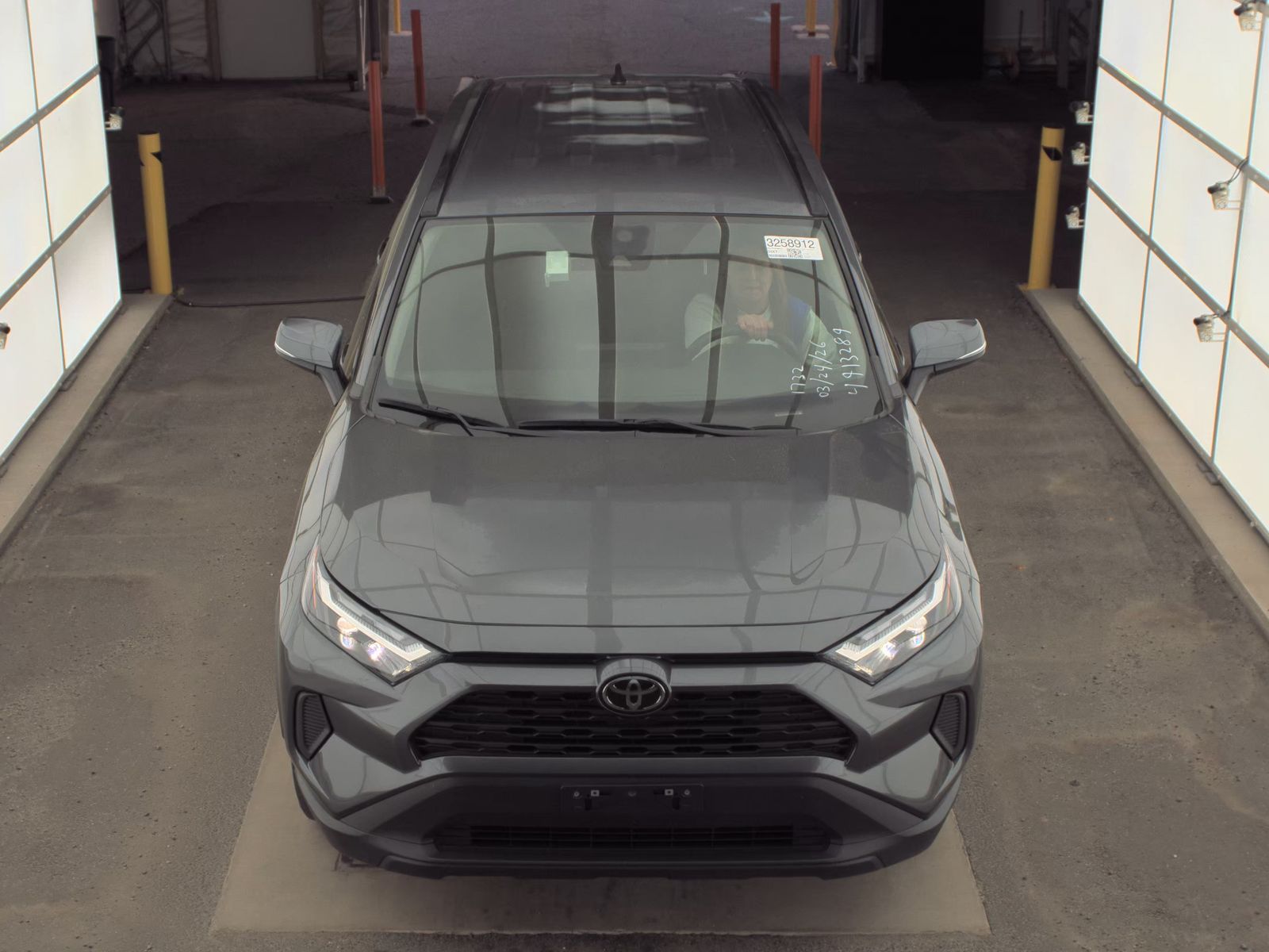 2024 Toyota RAV4 XLE FWD