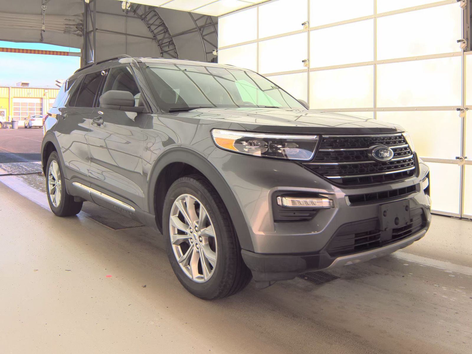 2023 Ford Explorer XLT AWD