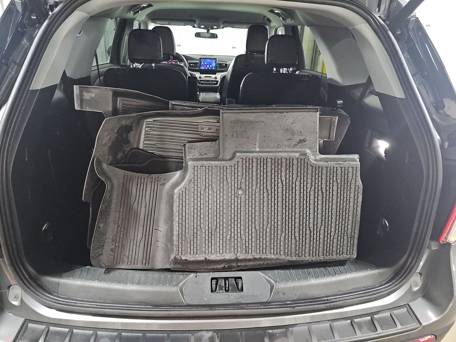 2023 Ford Explorer XLT AWD