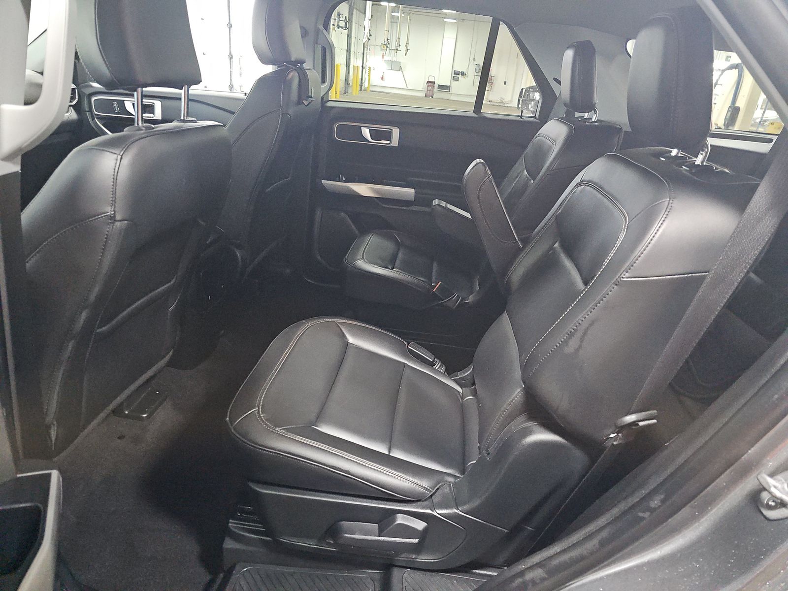 2023 Ford Explorer XLT AWD