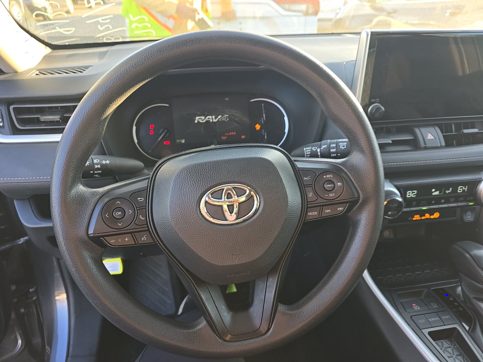 2024 Toyota RAV4 XLE FWD