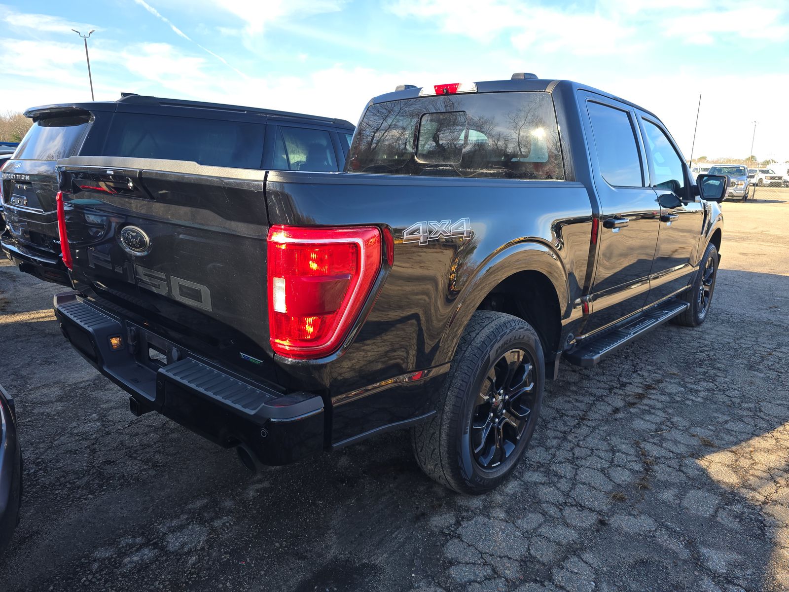 2023 Ford F-150 XLT AWD