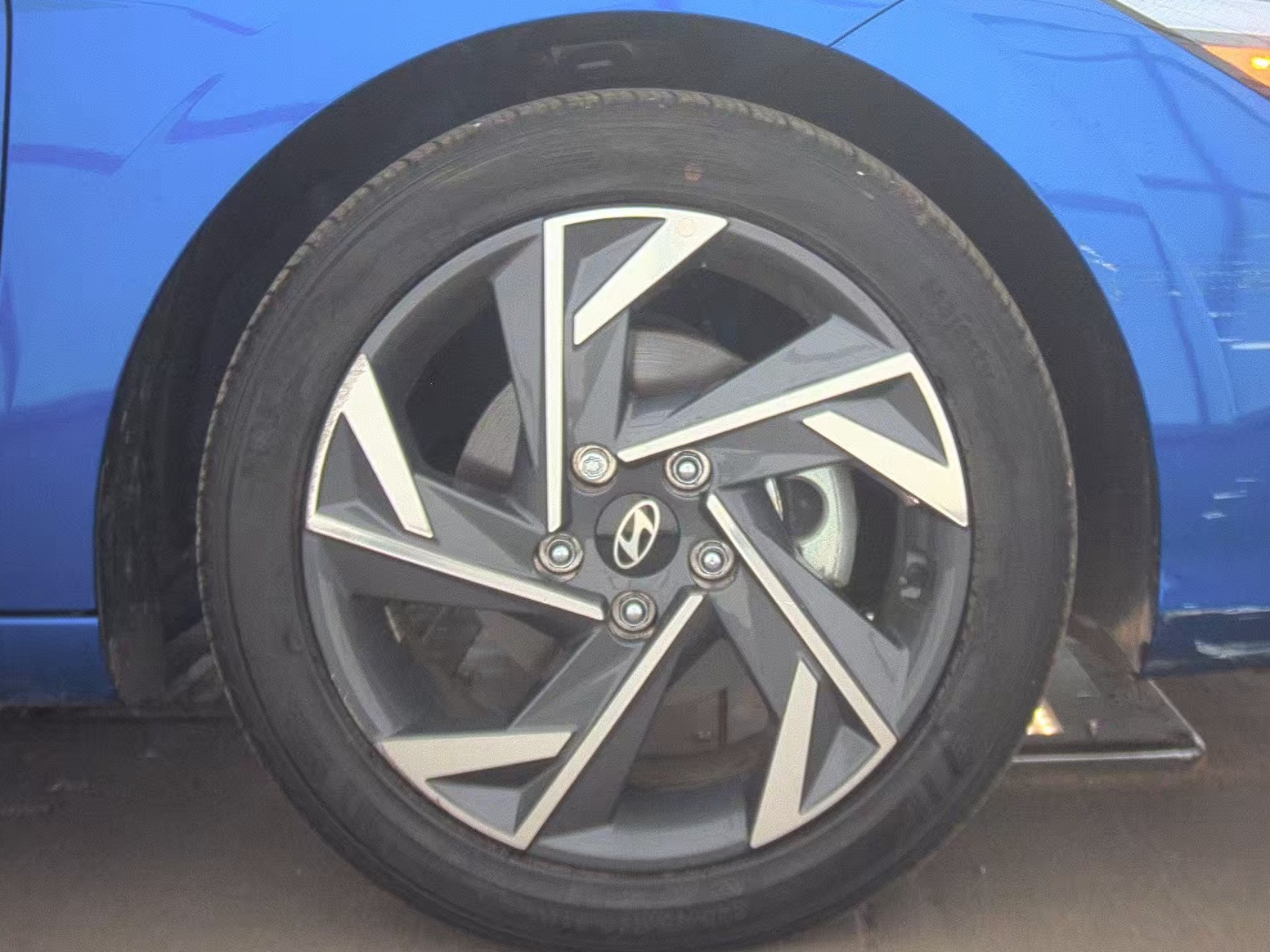 HYUNDAI SEL SPORT - 10