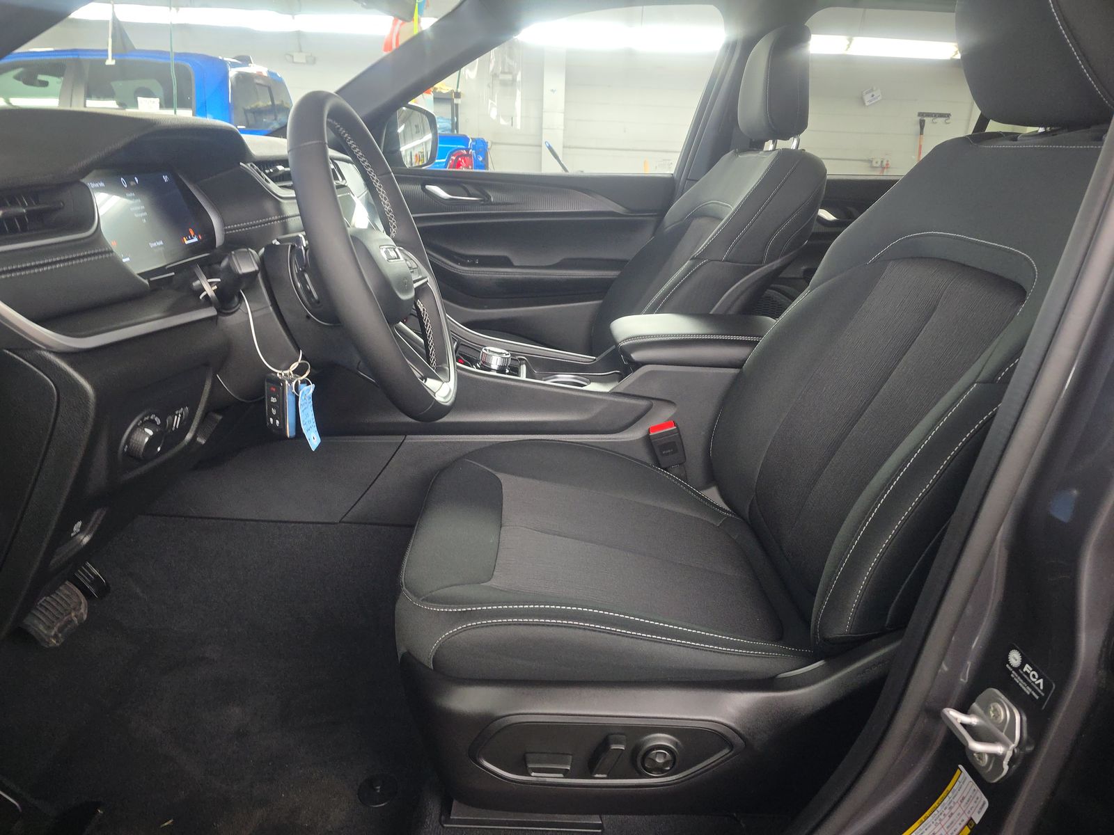 JEEP GRAND CHEROKEE - 8